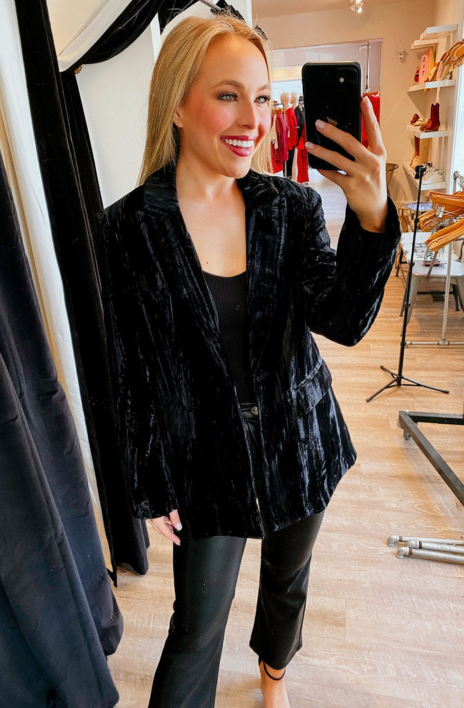 STEVE MADDEN IMAAN VELVET BLAZER
