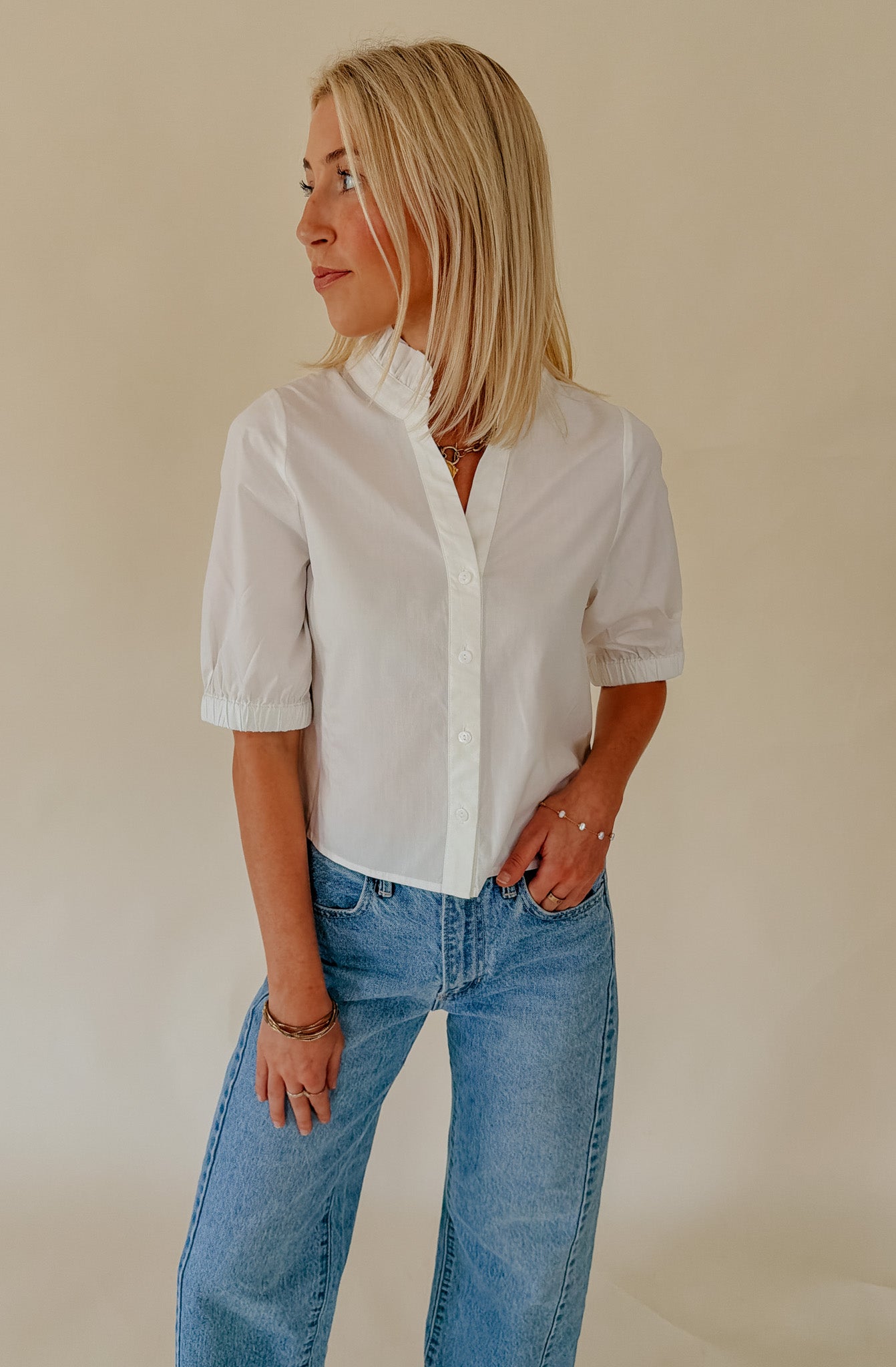 THE NICOLE POPLIN BLEND CROPPED BLOUSE
