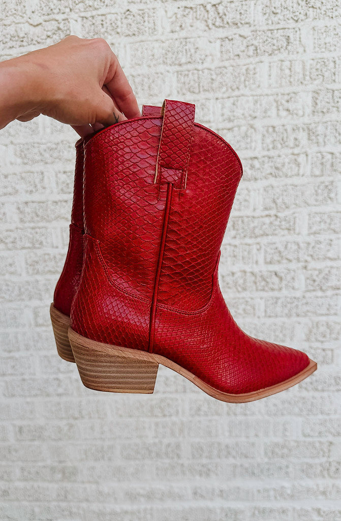 GAMEDAY TEXTURED BOOTS