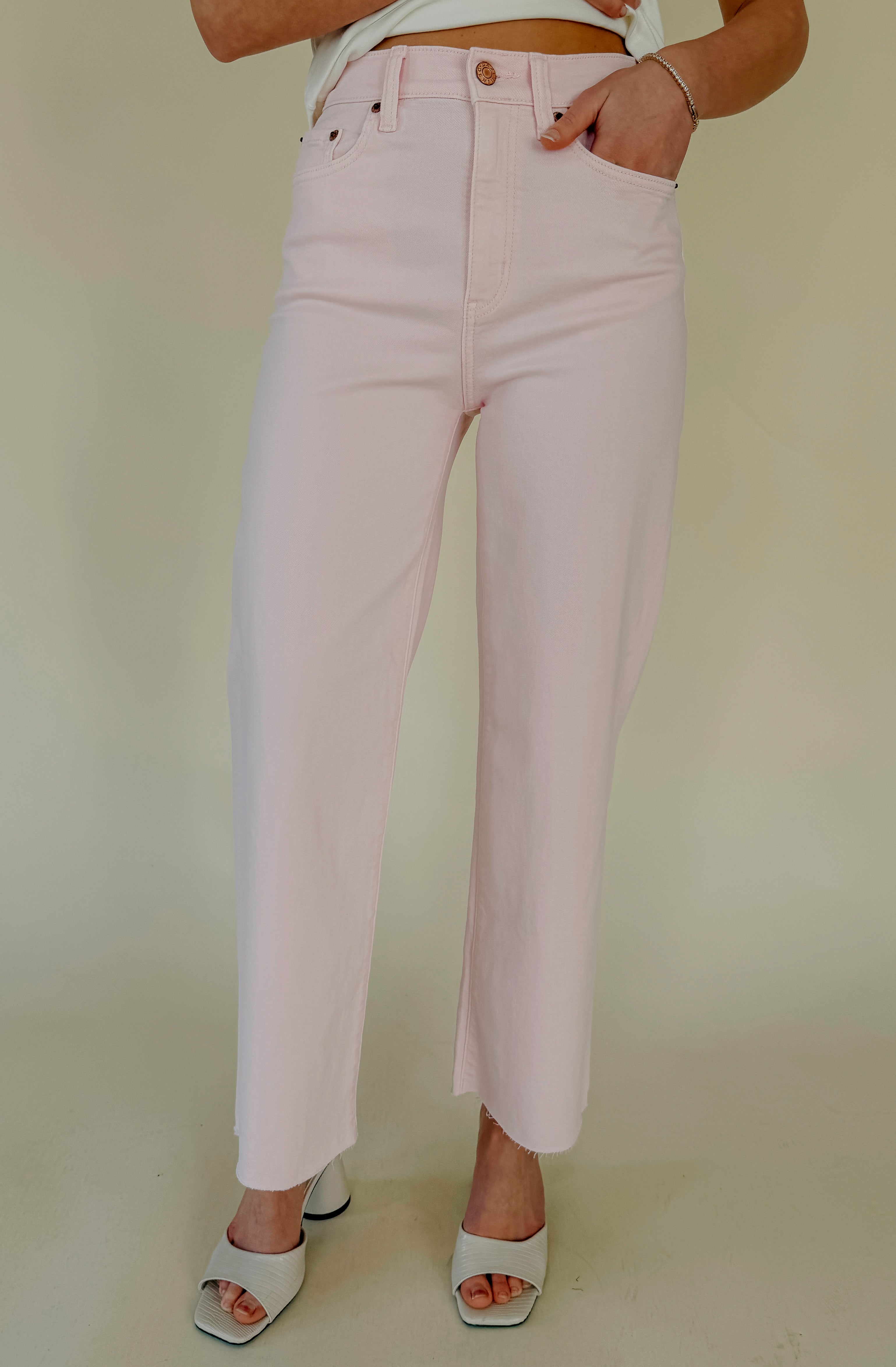 DAZE PLEASER DENIM IN THINK PINK