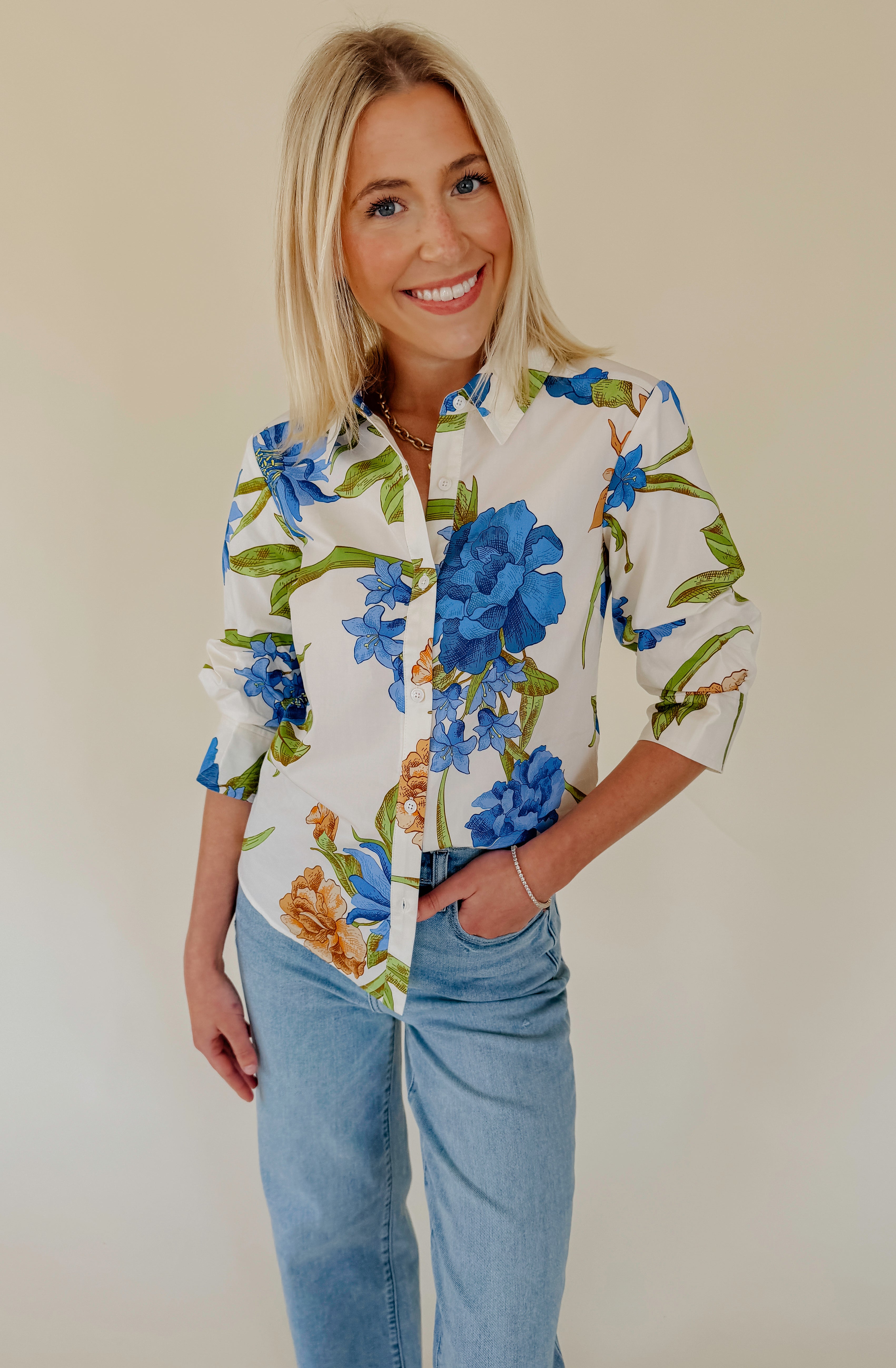 BUSINESS AS USUAL BUTTONED BLOUSE