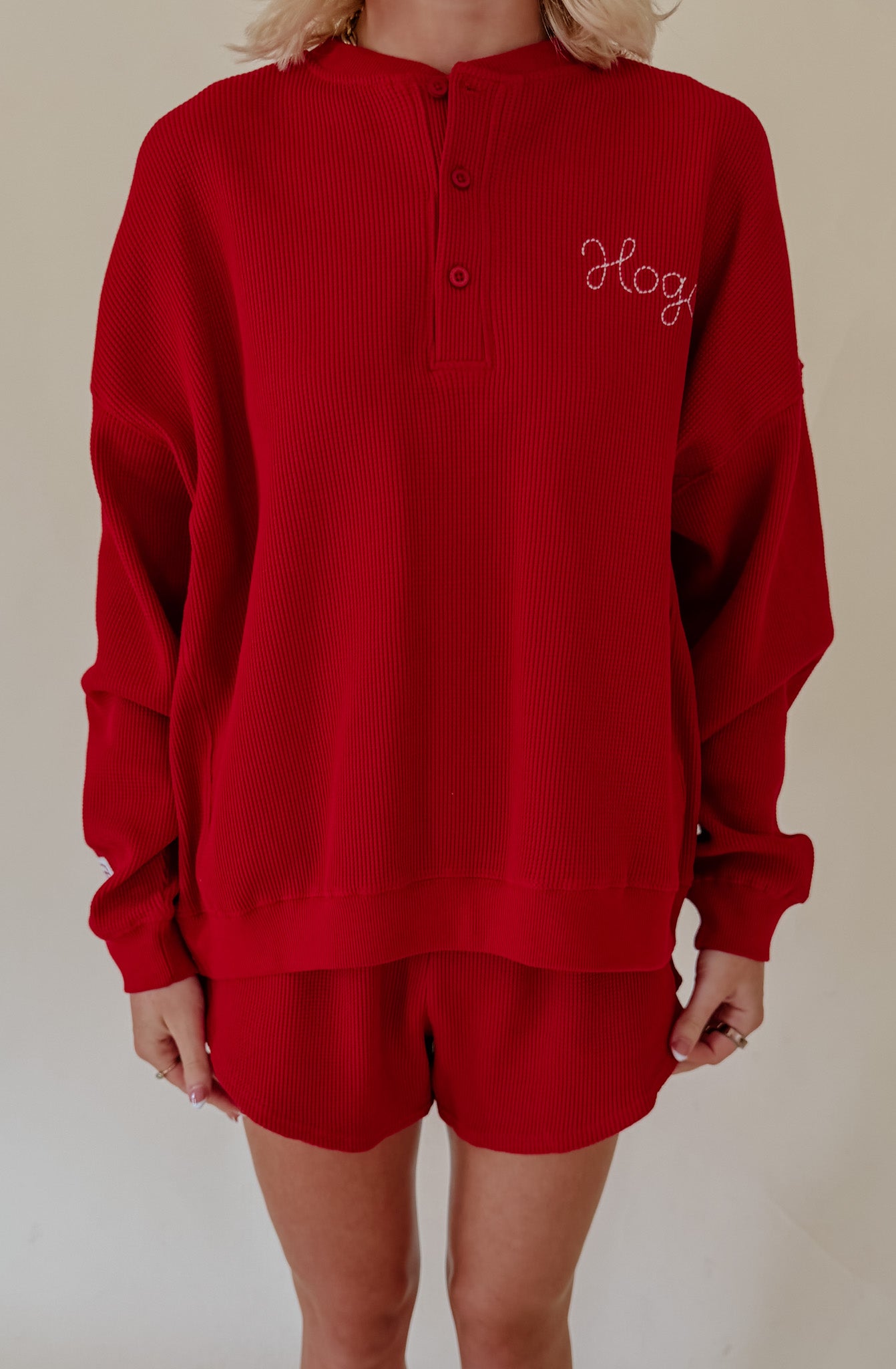 HOGS EMBROIDRED WAFFLE HENLEY