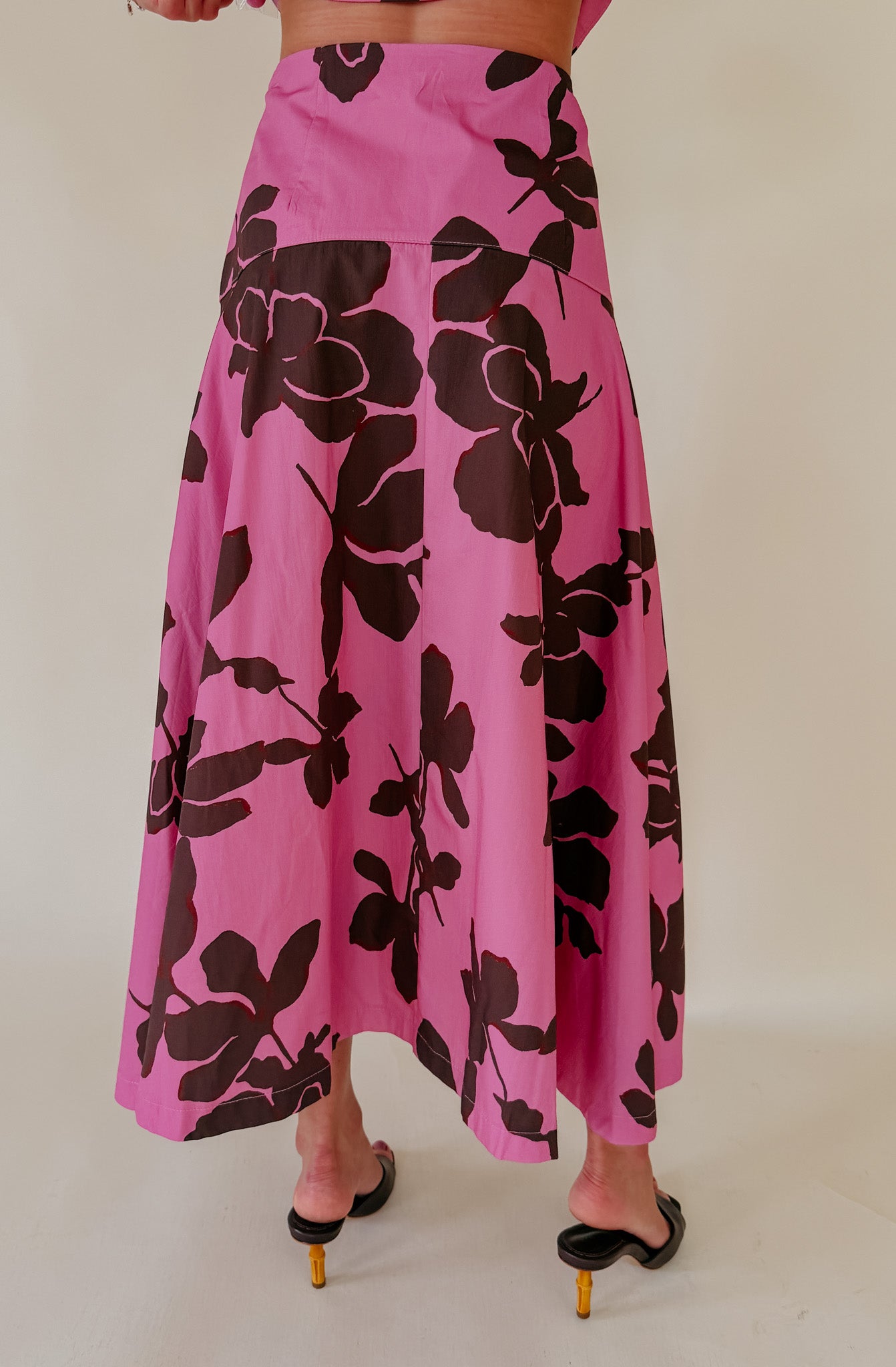 FALL FOR YOU FLORAL MIDI SKIRT