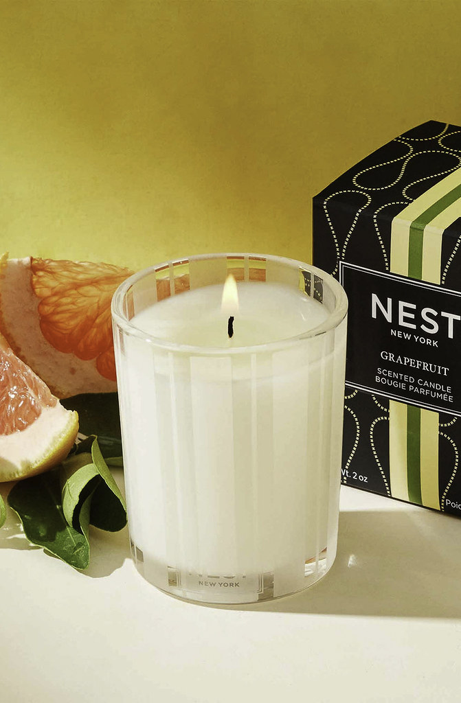 NEST GRAPEFRUIT VOTIVE CANDLE