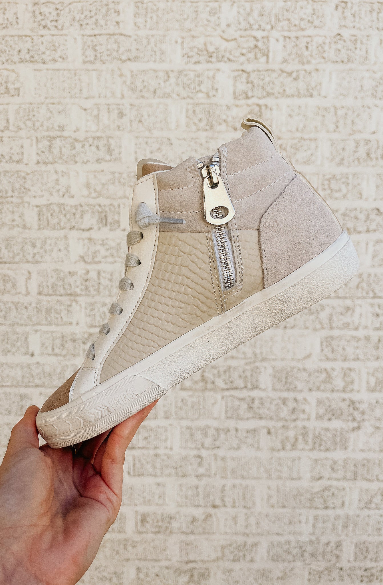 VINTAGE HAVANA AXEL SNEAKER
