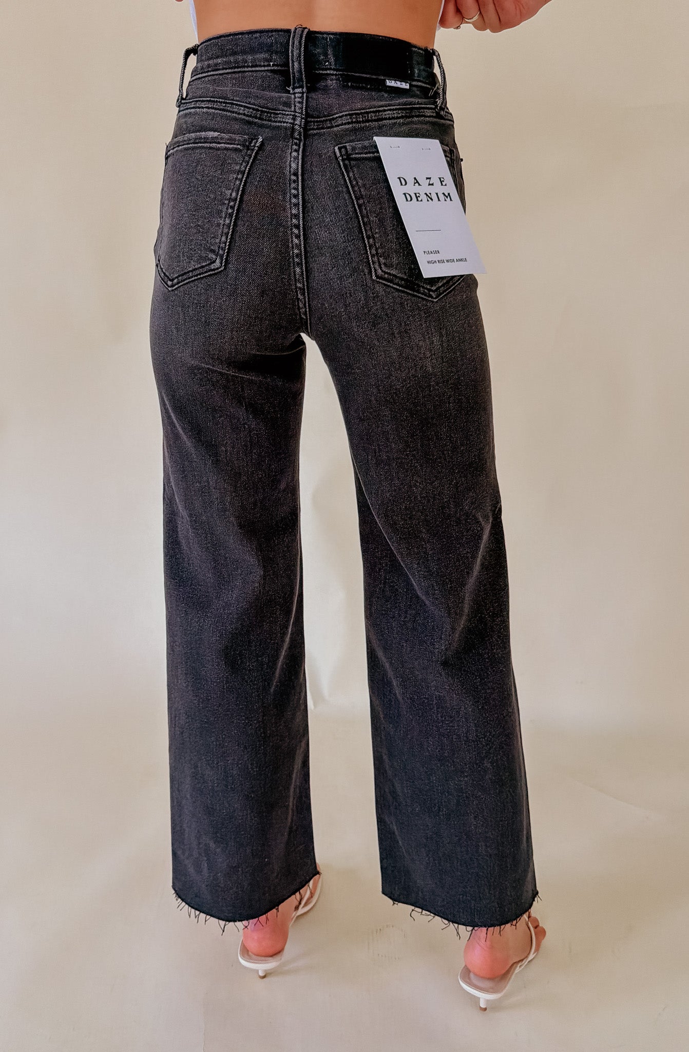 DAZE PLEASER HIGH RISE DENIM