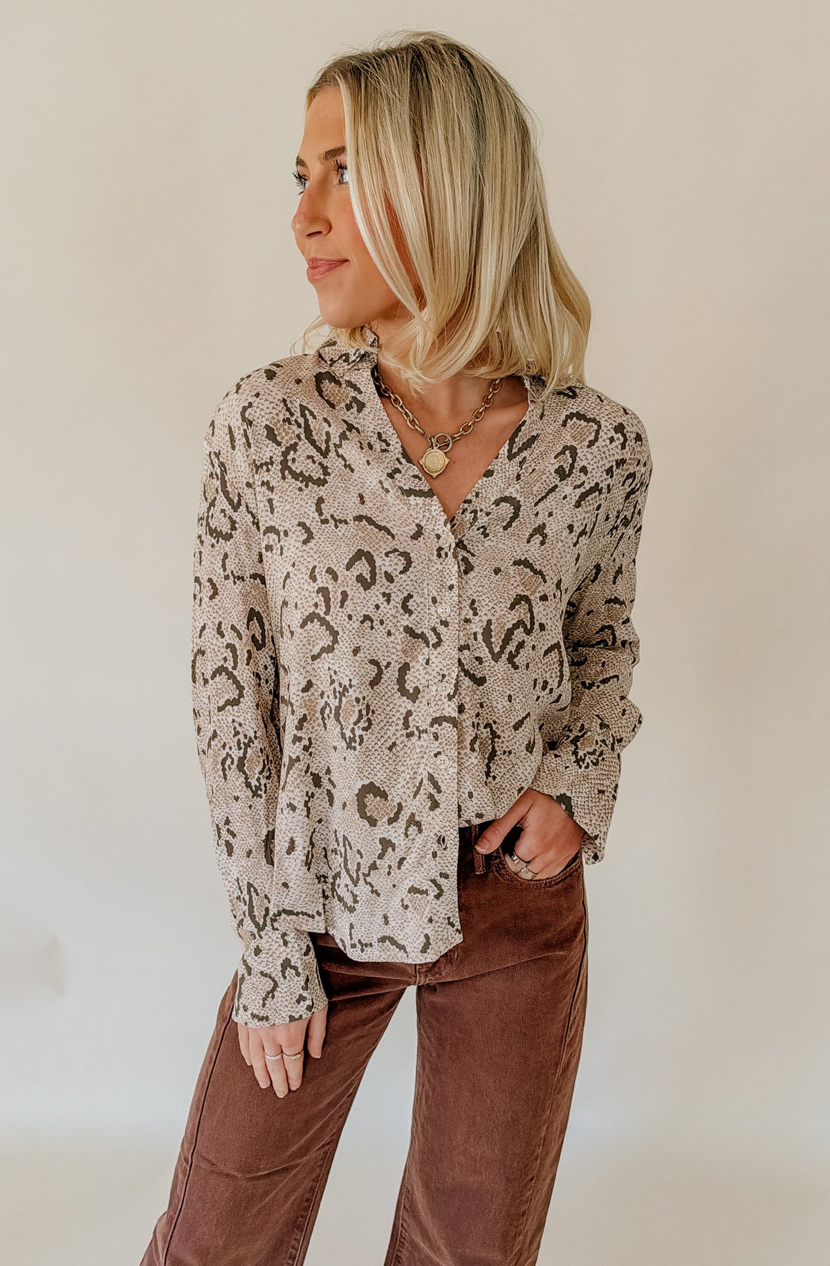Z SUPPLY GOLDEN HAVEN SNAKE BUTTON UP