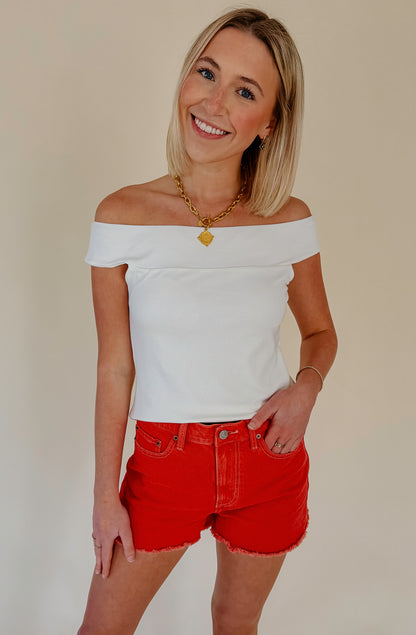 DAZE TROUBLEMAKER SHORT IN CHILI PEPPER