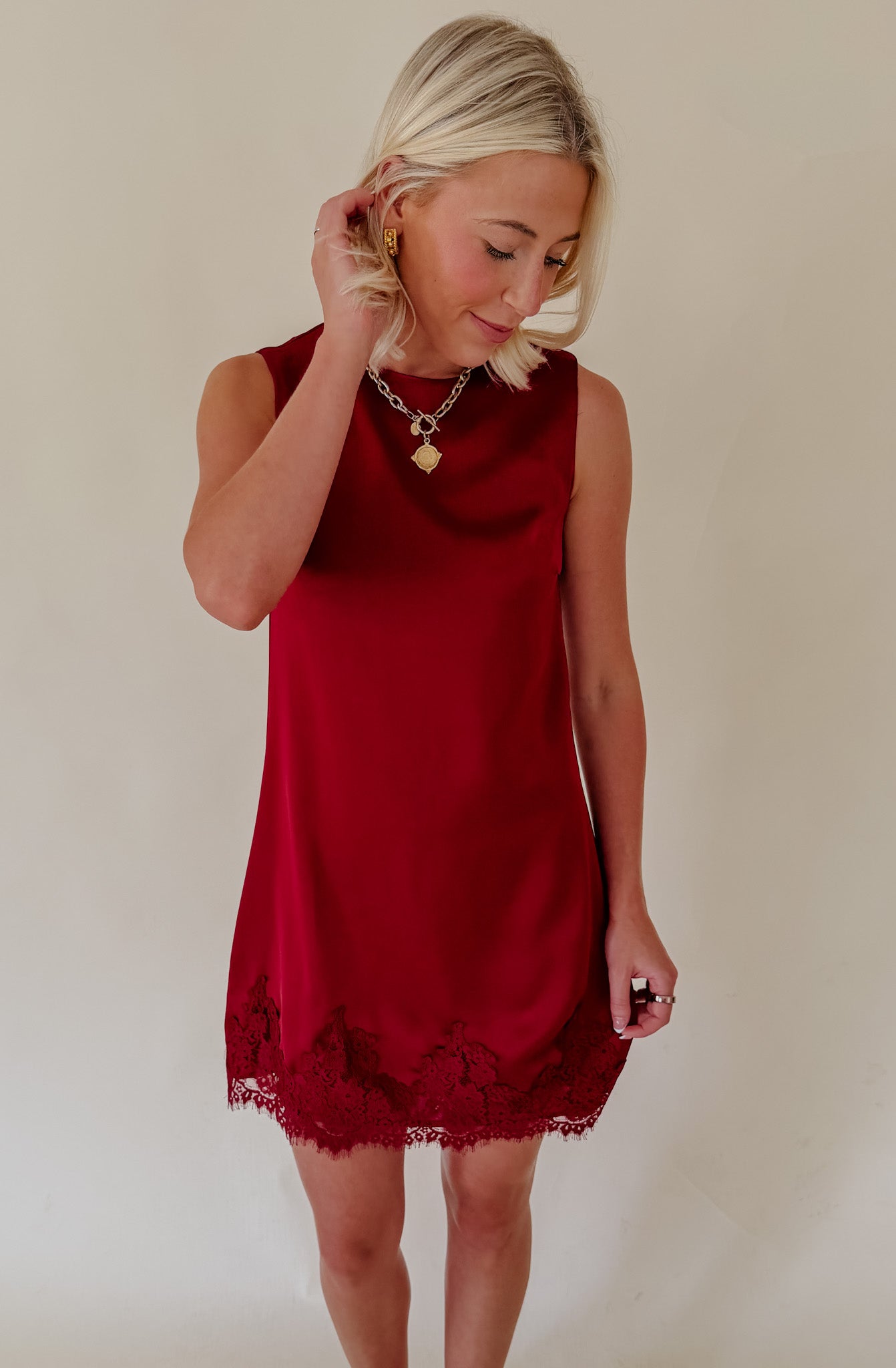 WINE LATER LACE TRIM DRESS