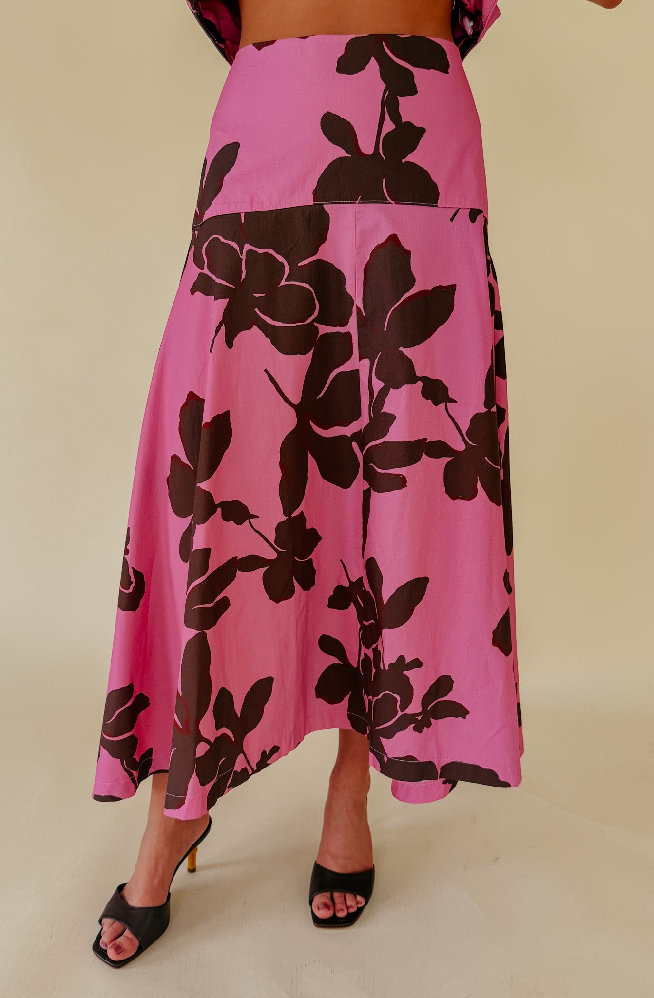 FALL FOR YOU FLORAL MIDI SKIRT