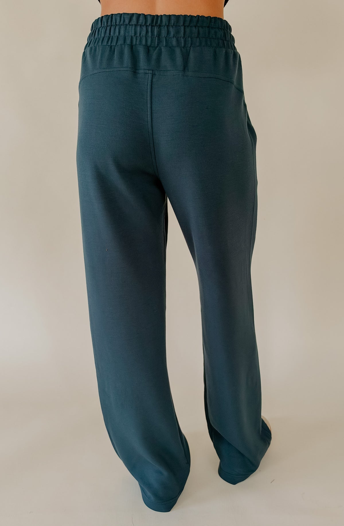 LIGHT AS AIR WIDE LEG FULL LENGTH PANT