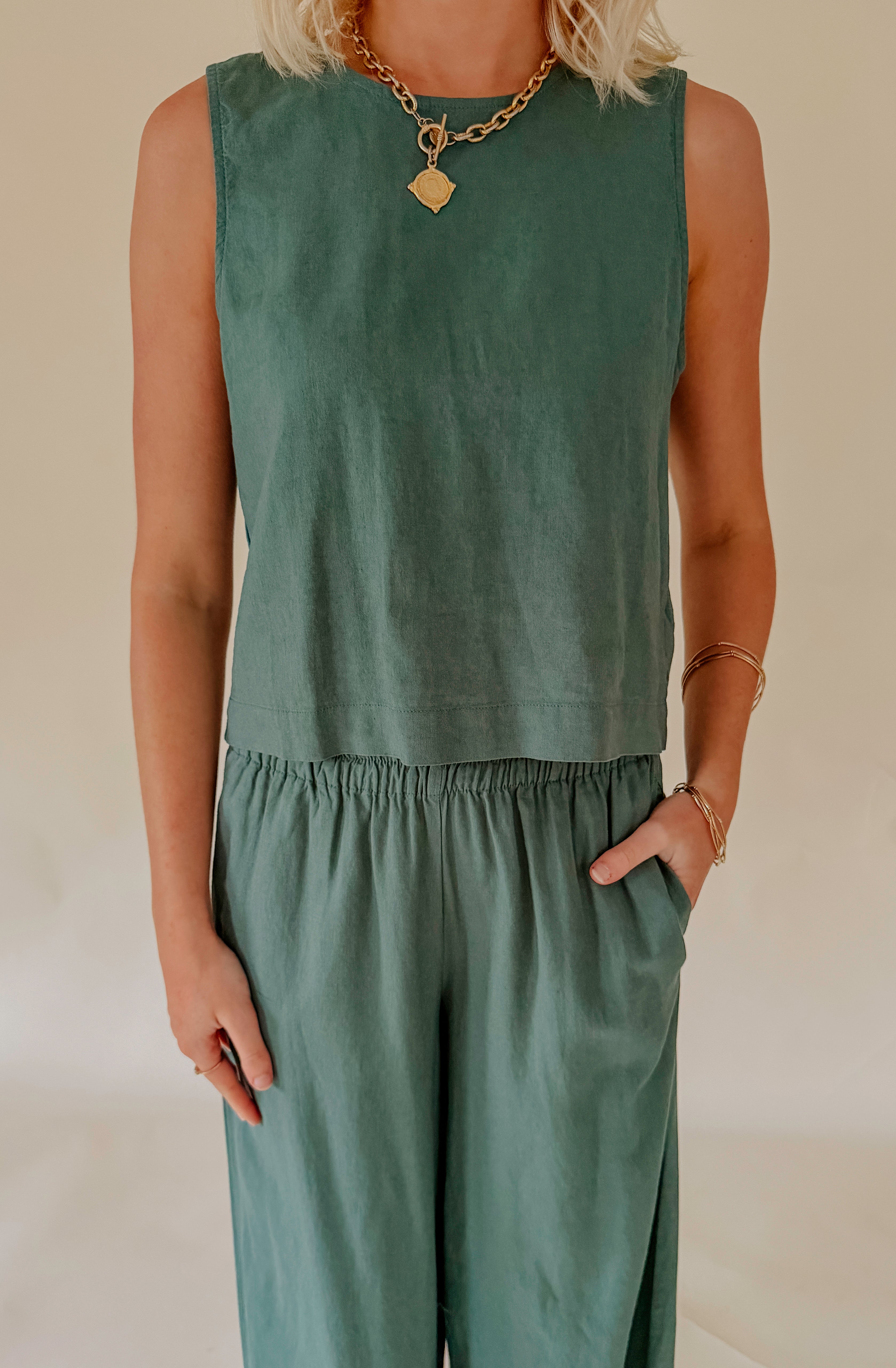 Z SUPPLY SLOANE LINEN TOP
