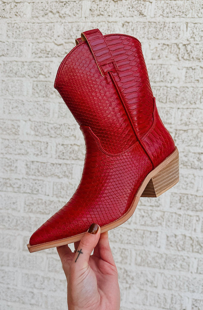 GAMEDAY TEXTURED BOOTS