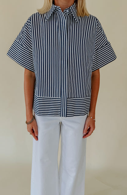 THE VICTORIA STRIPED POPLIN BLEND TOP