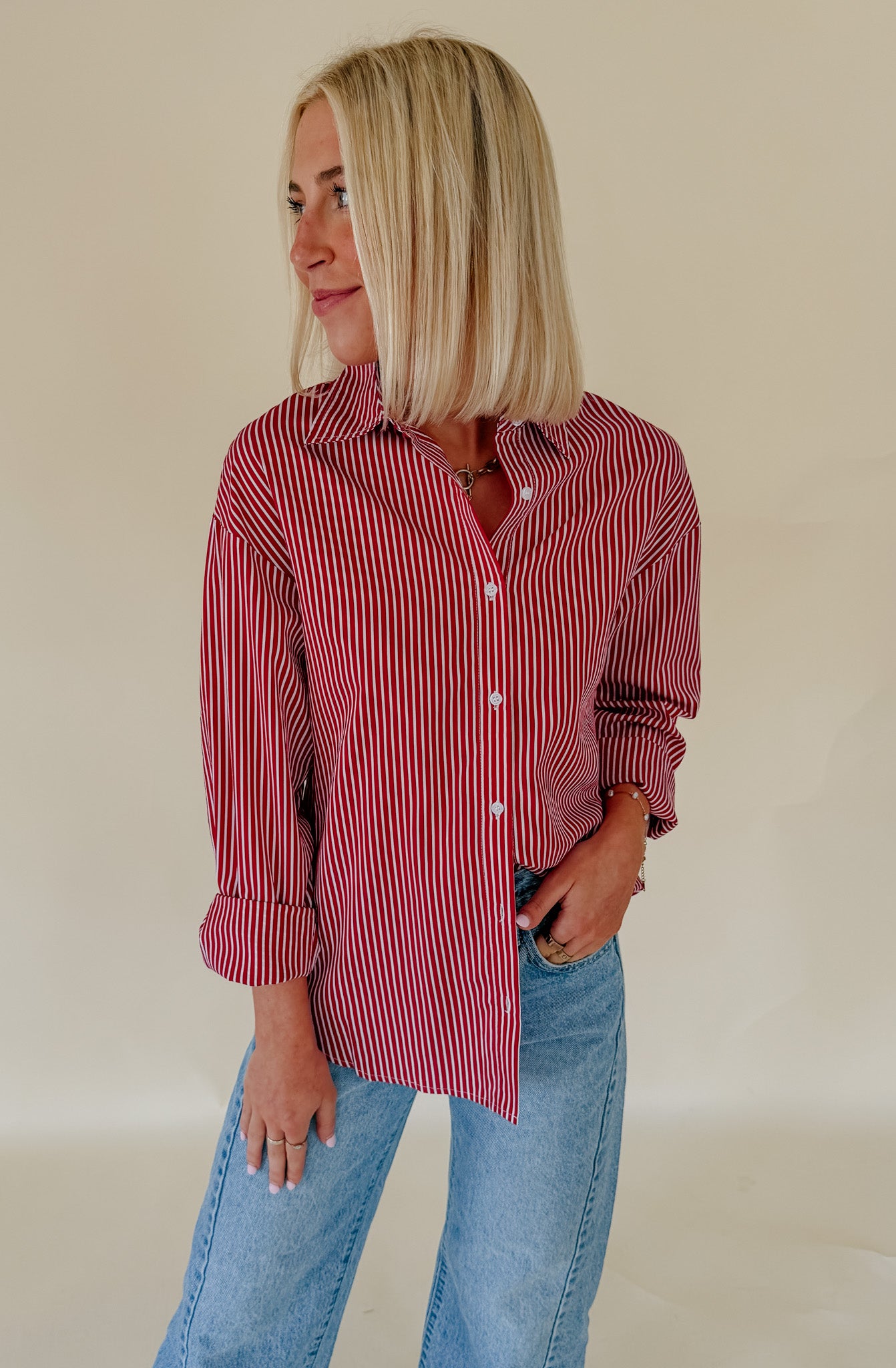 RED YOU RIGHT STRIPED POPLIN BLEND BUTTON UP