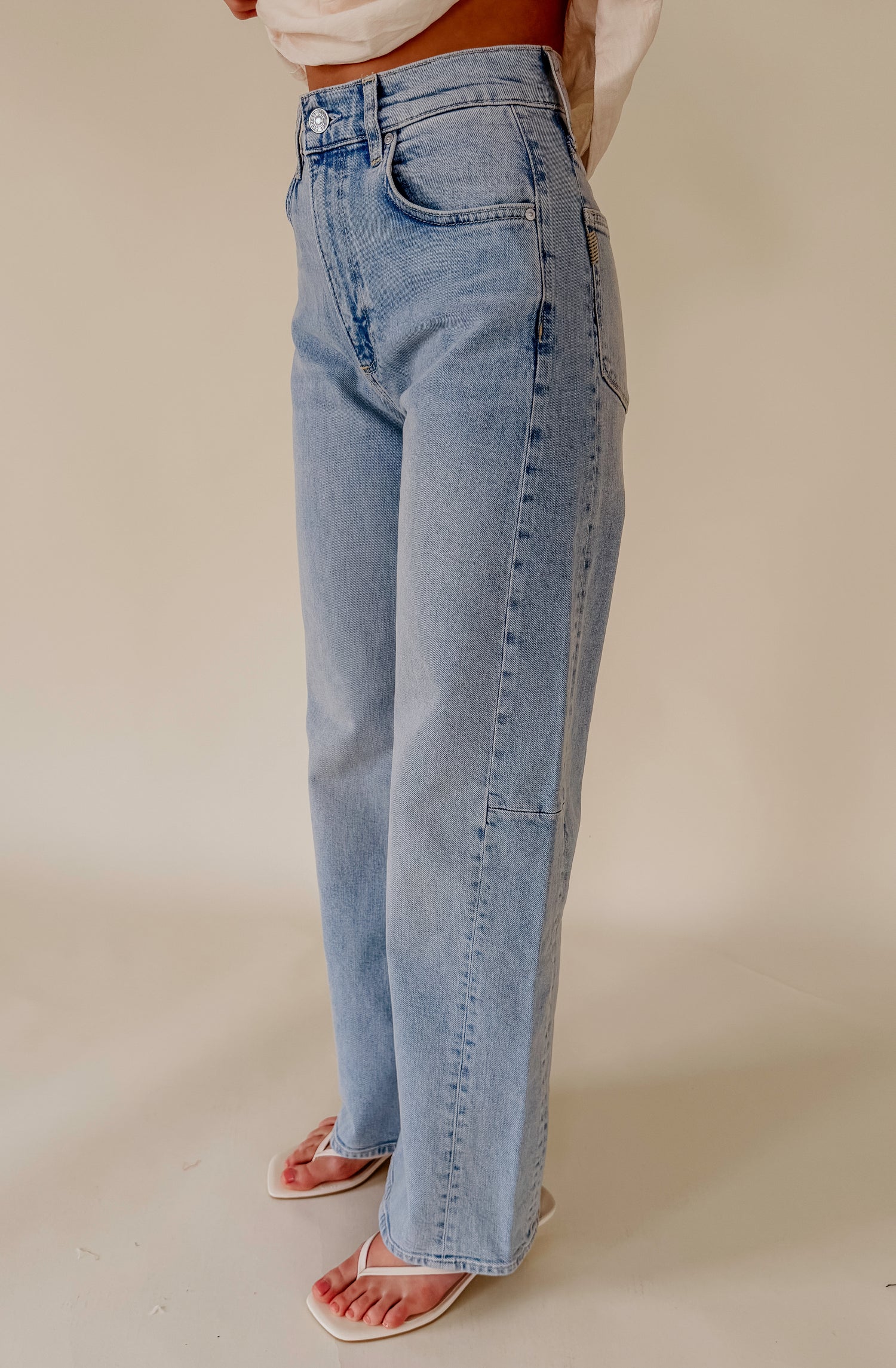 PAIGE ARELLIA SKIMMER BARREL WITH OUTSEAM PANEL