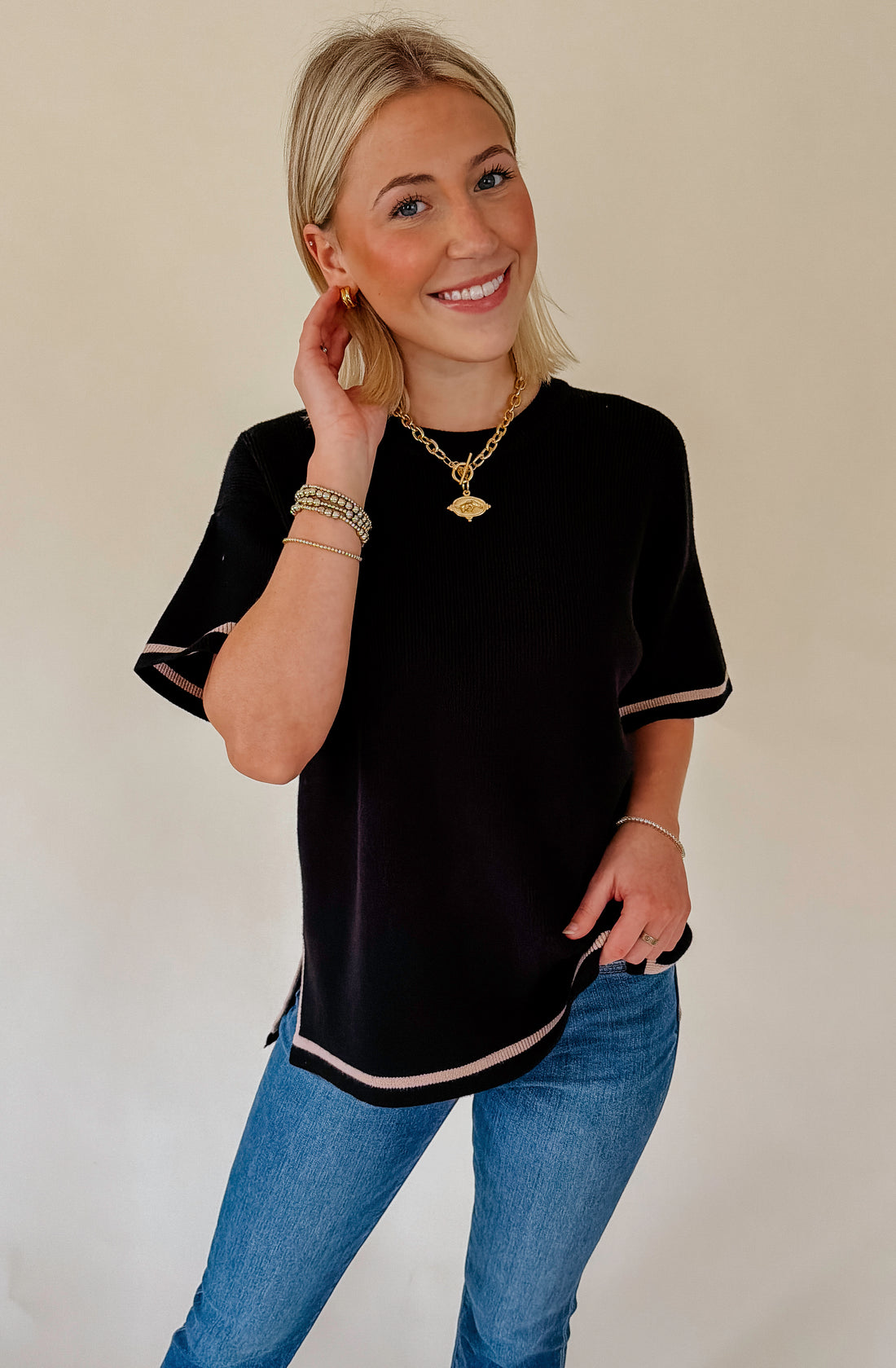 ON THE CONTRAST RIBBED SWEATER TEE