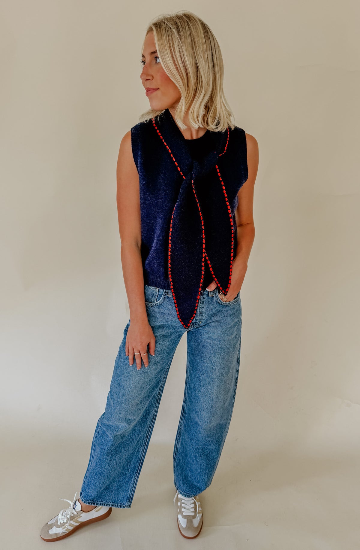 NAVY KNIT SWEATER TANK