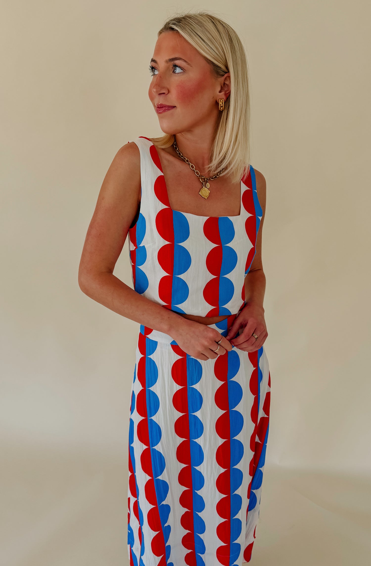 THE ROSETTE TWO PIECE SET