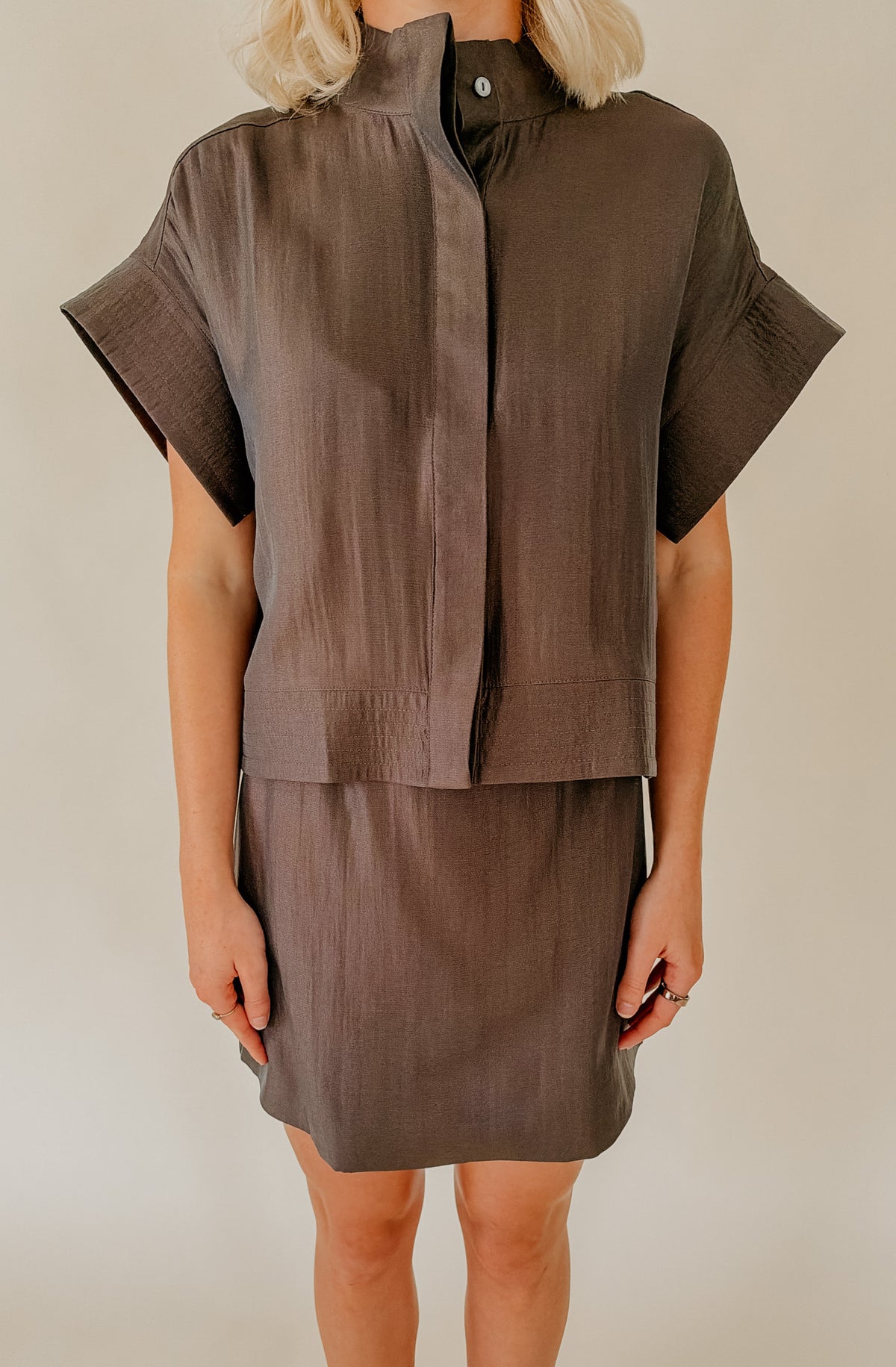 DIRTY MARTINI BUTTONED CROPPED BLOUSE