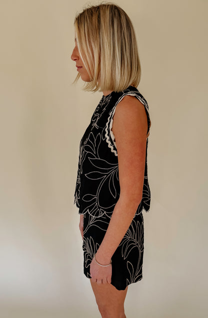 OUT OF OFFICE FLORAL TOP