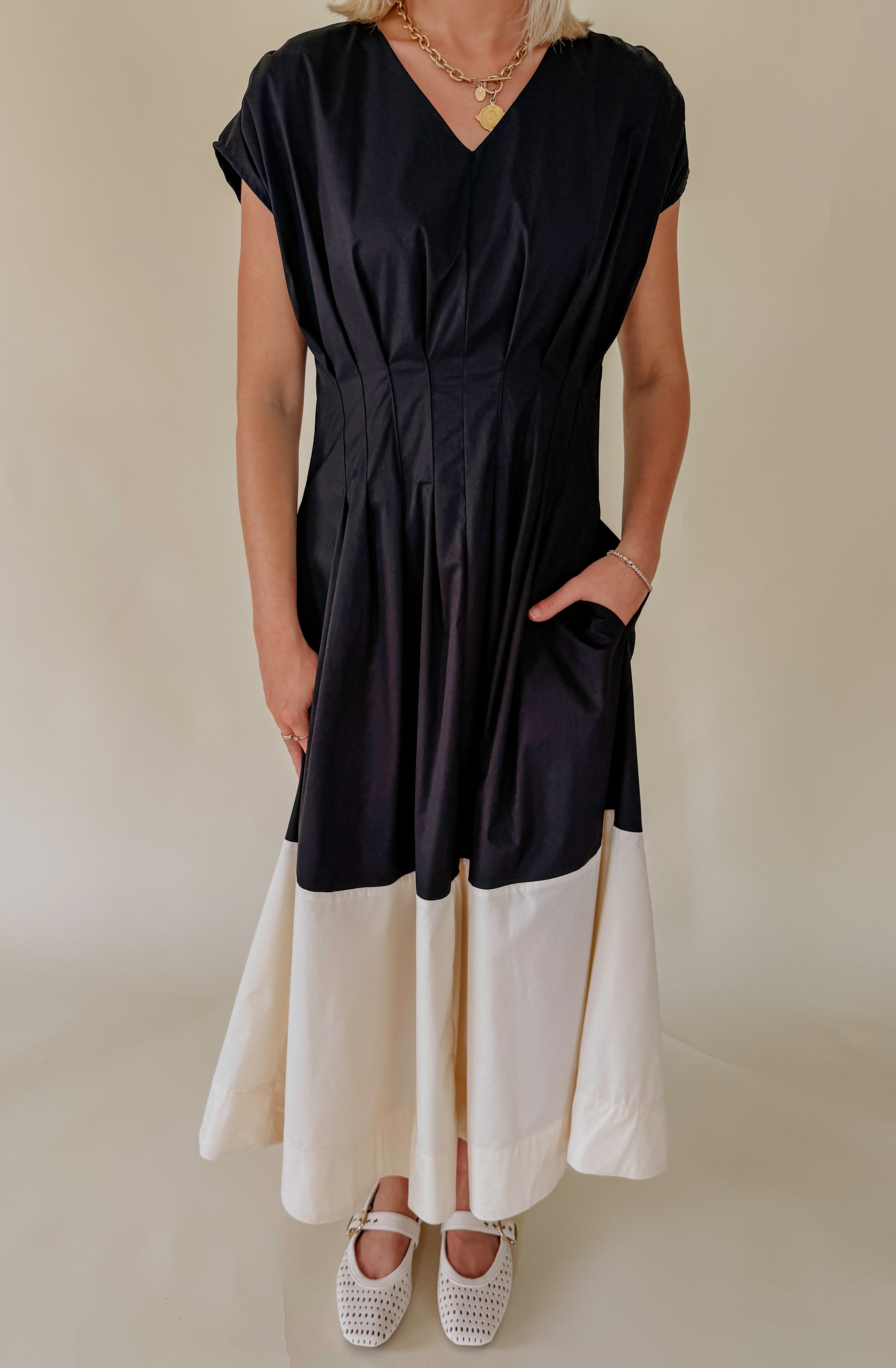 BACK IN BLACK POPLIN MIDI DRESS