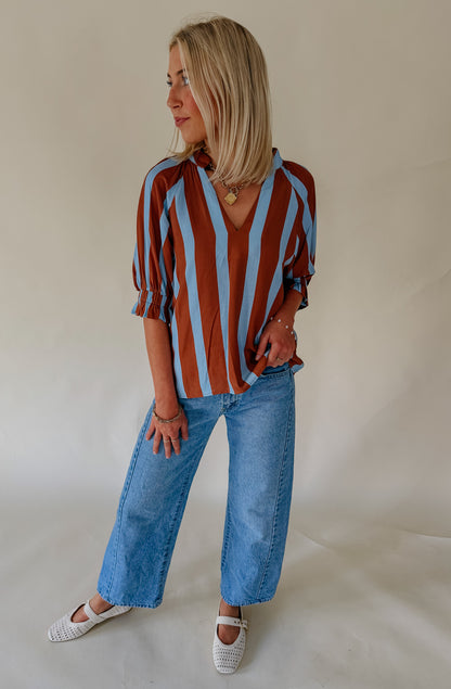 ICED LATTE STRIPED BLOUSE