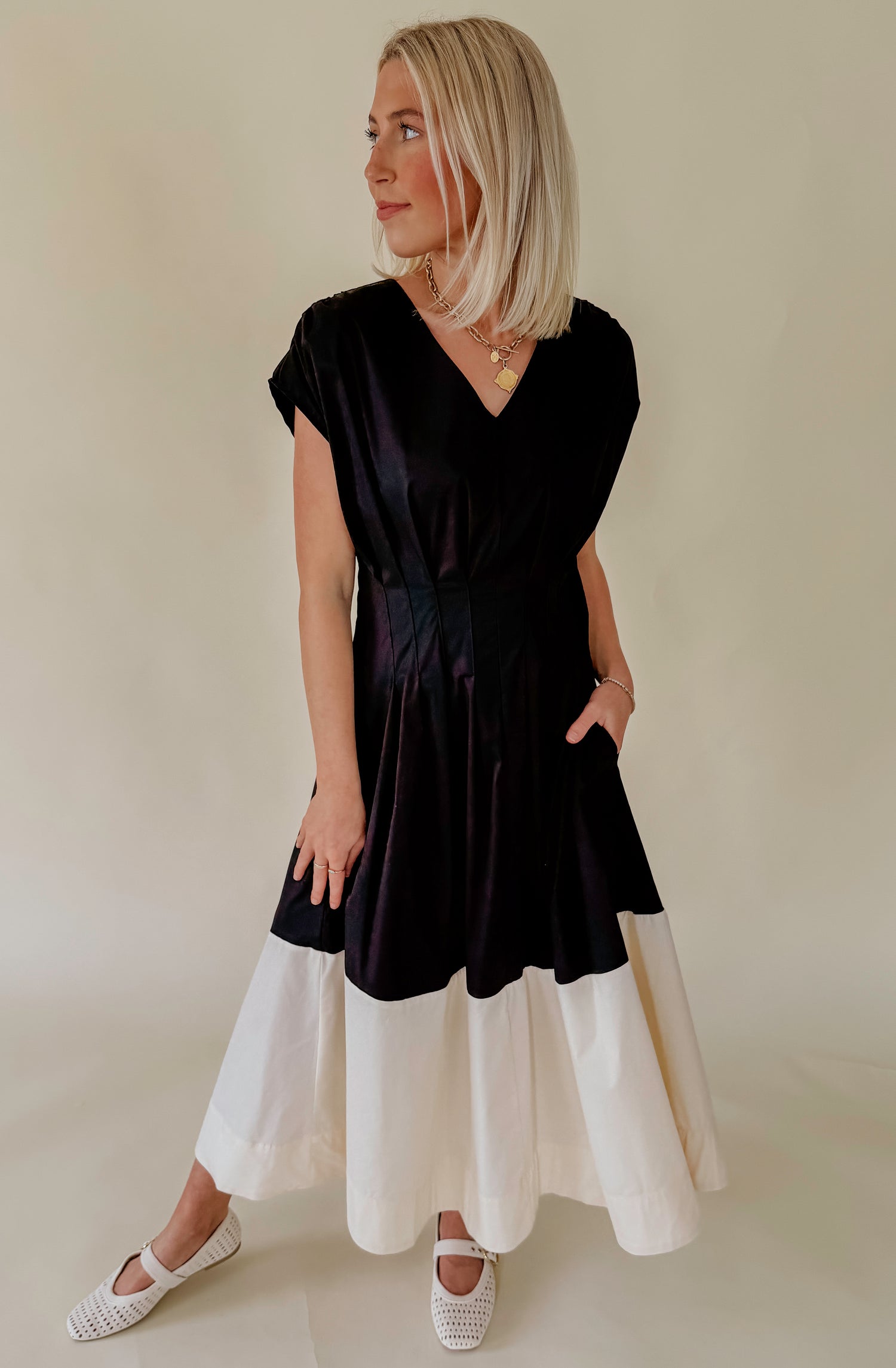 BACK IN BLACK POPLIN MIDI DRESS