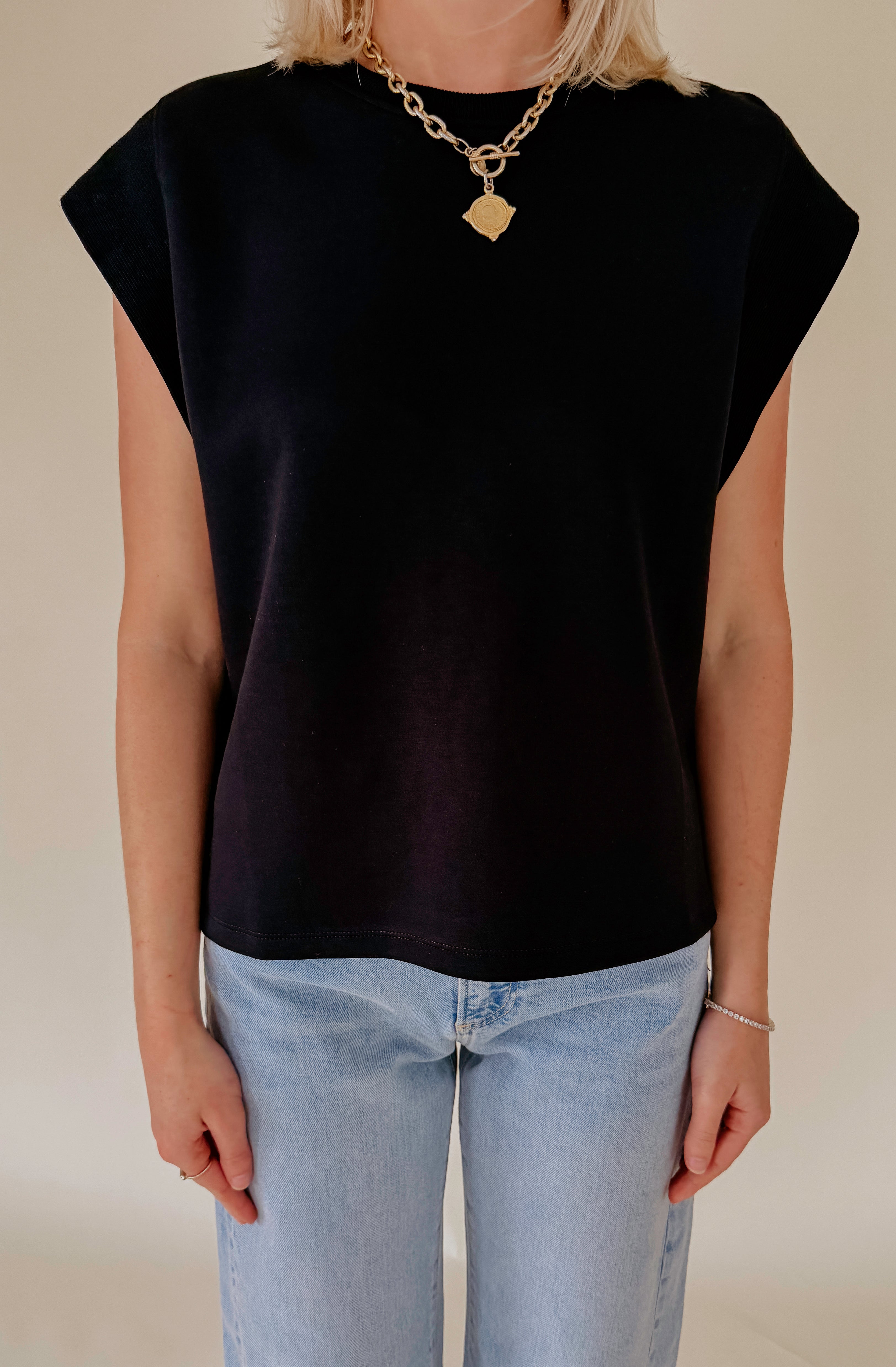 EVERYDAY RELAXED TEE