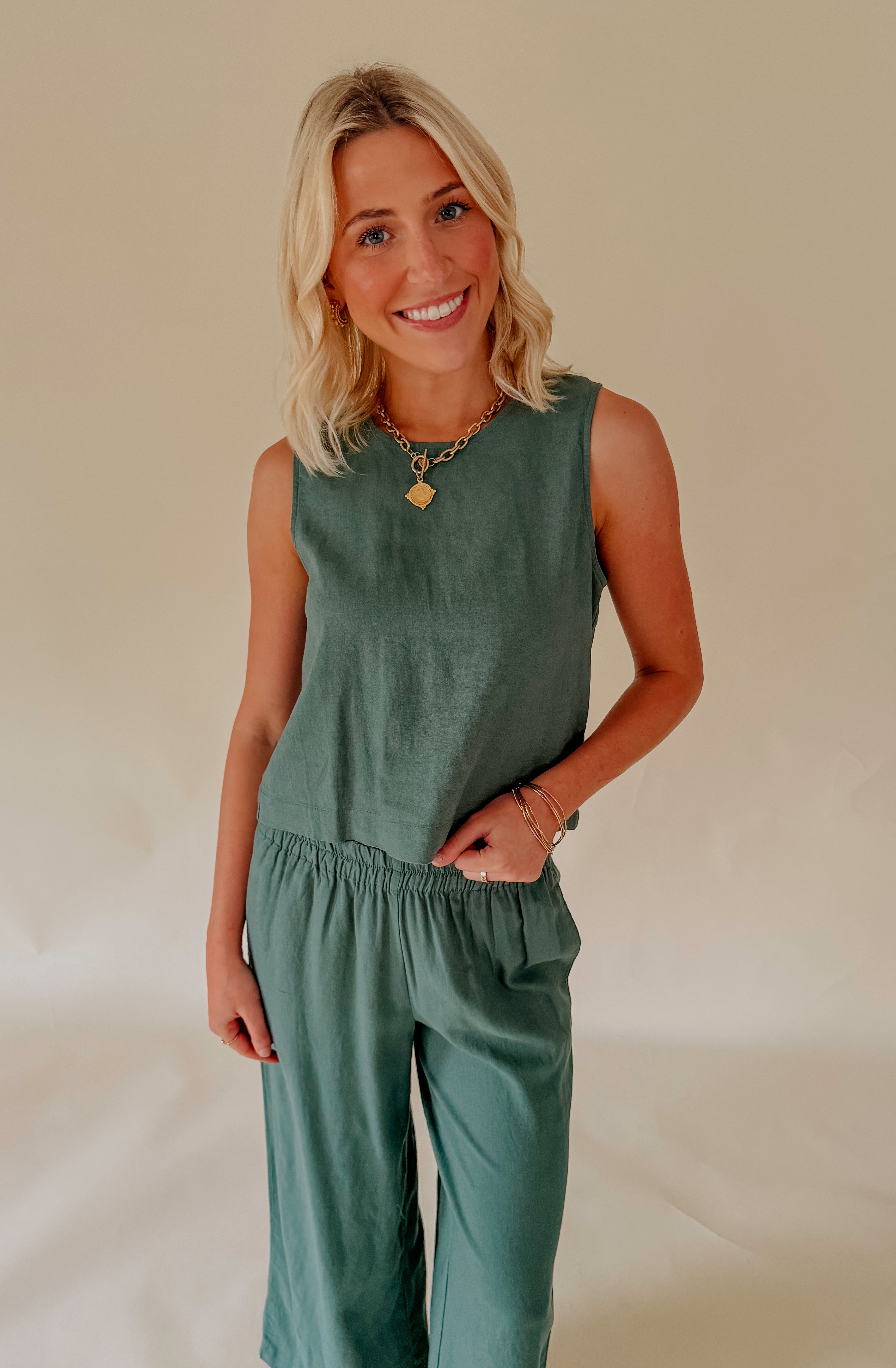 Z SUPPLY SLOANE LINEN TOP