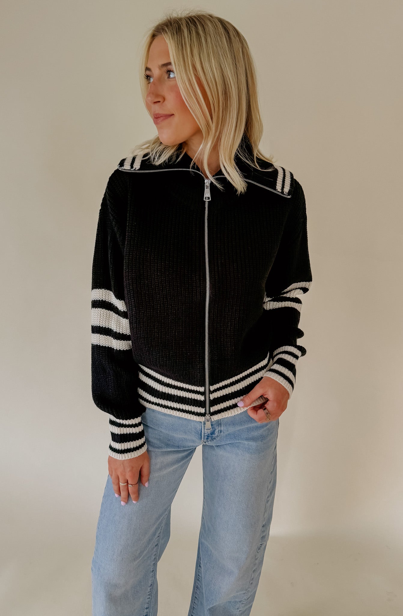 STEVE MADDEN DARA SWEATER