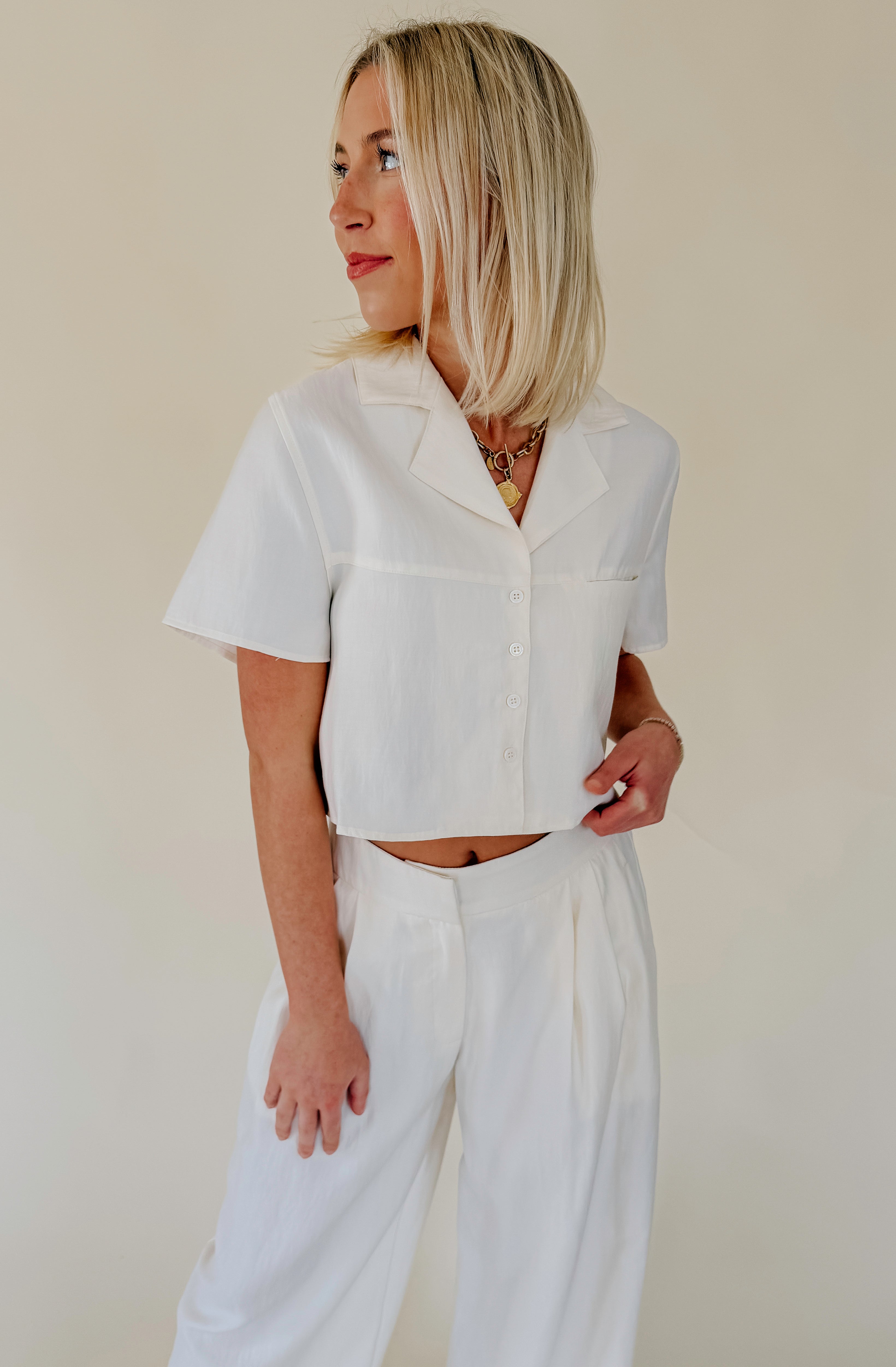 TAKING CARE OF BUSINESS CROPPED BLOUSE