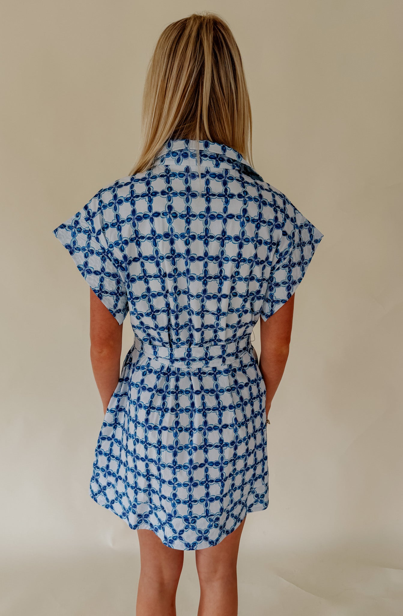 LINKED BUTTONED MINI DRESS