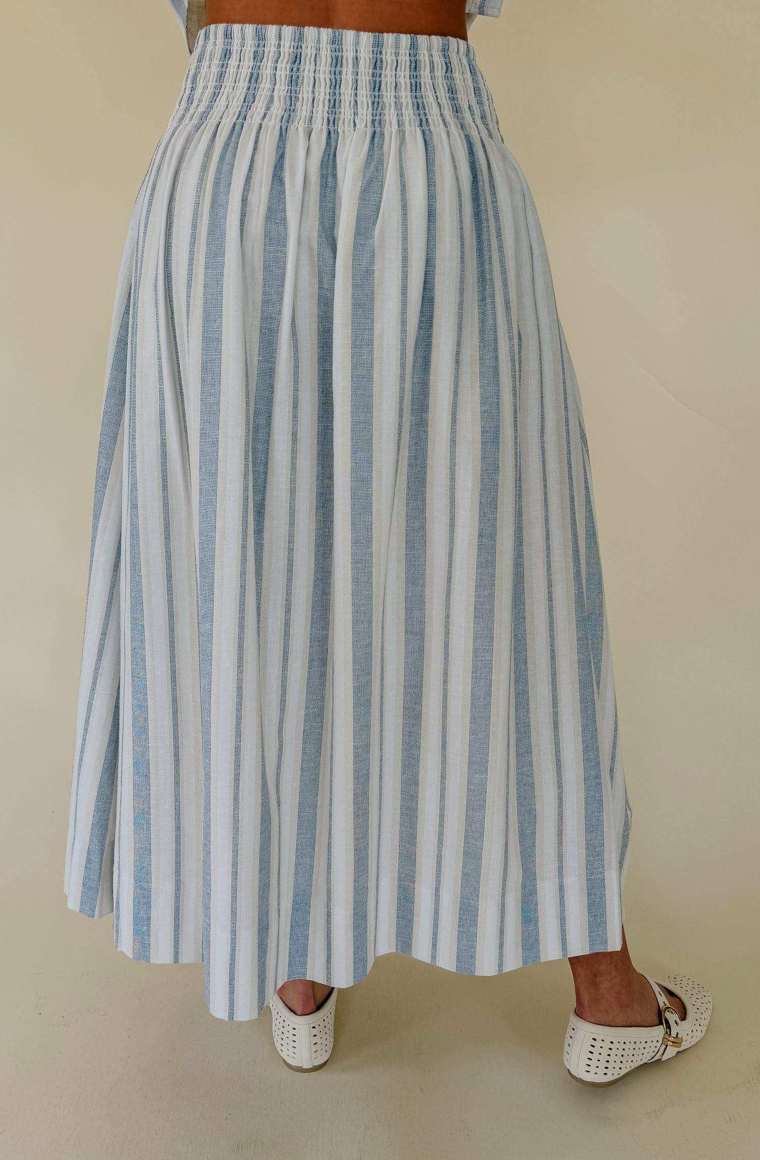 BEACHY KEEN SMOCKED WAIST MIDI SKIRT