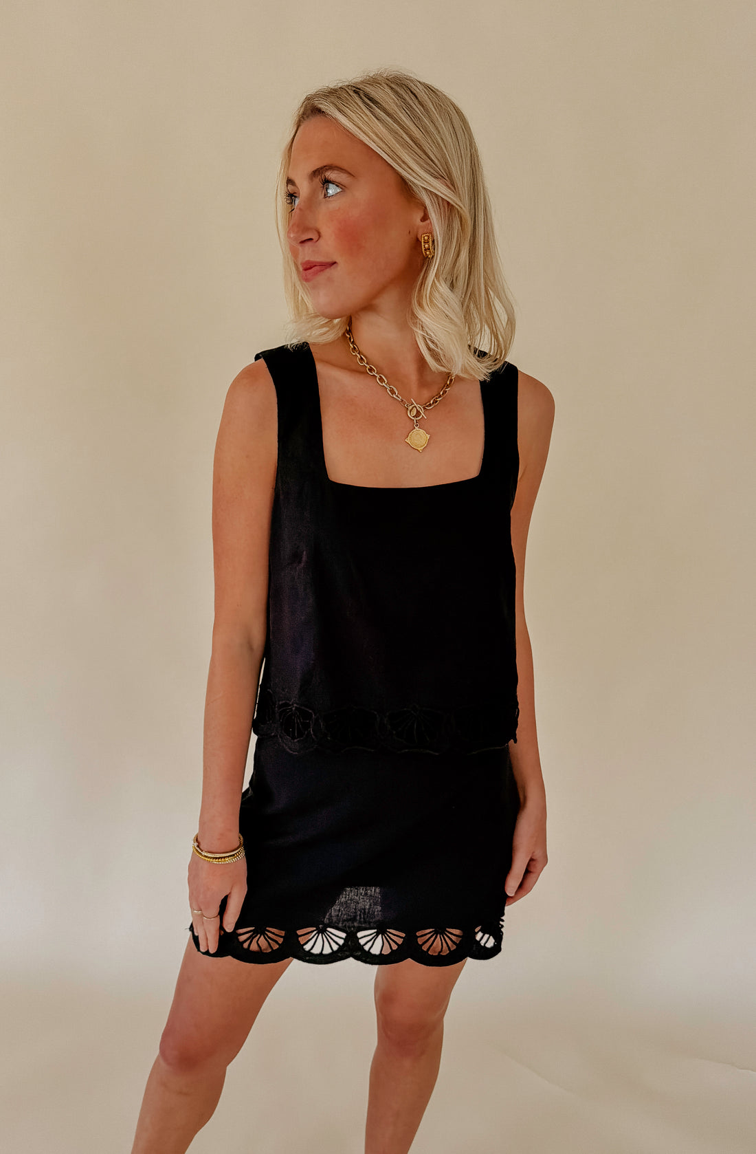 Z SUPPLY CHARLENE EMBROIDERED TOP