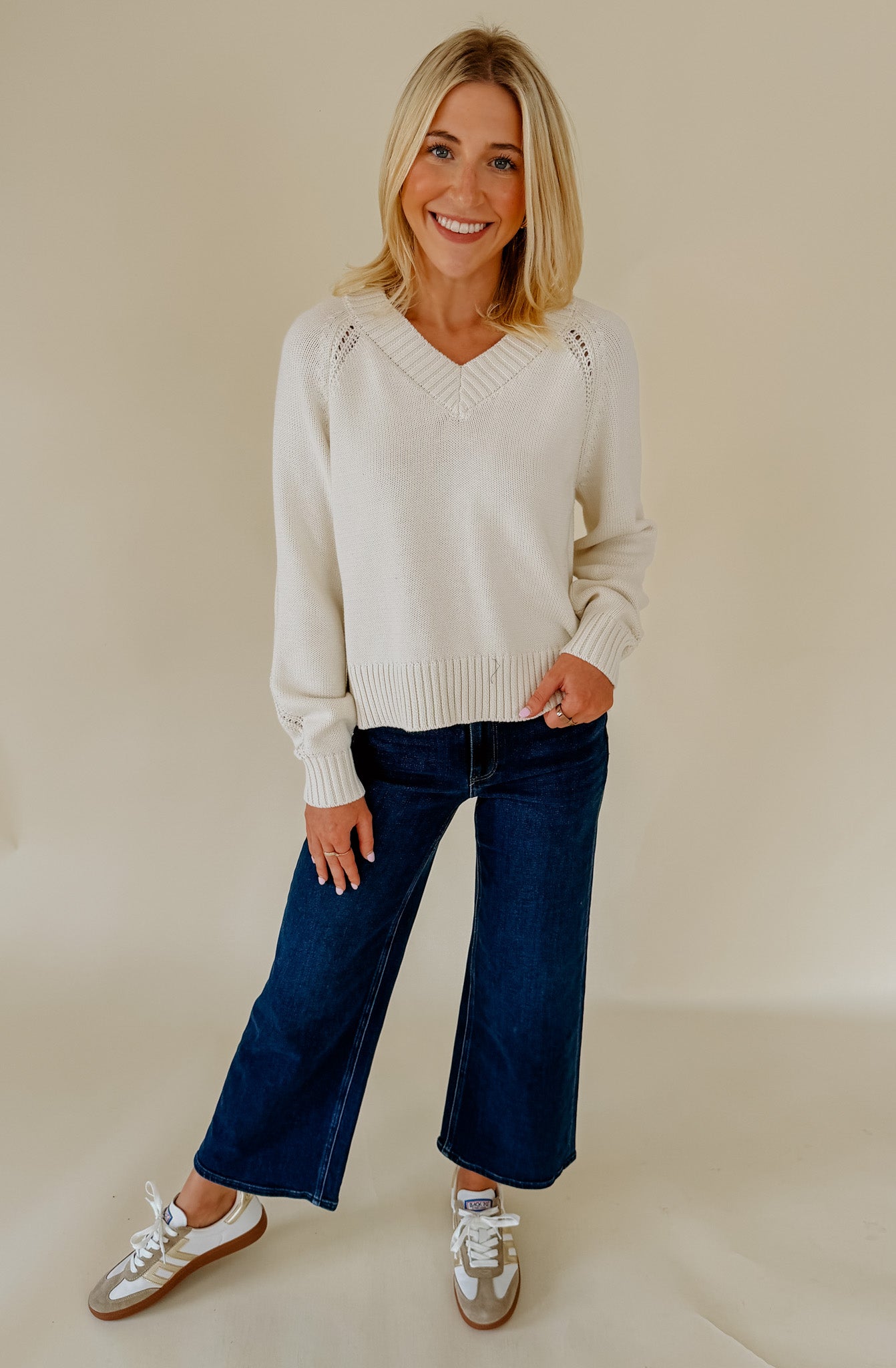 Z SUPPLY STRATTON V-NECK SWEATER
