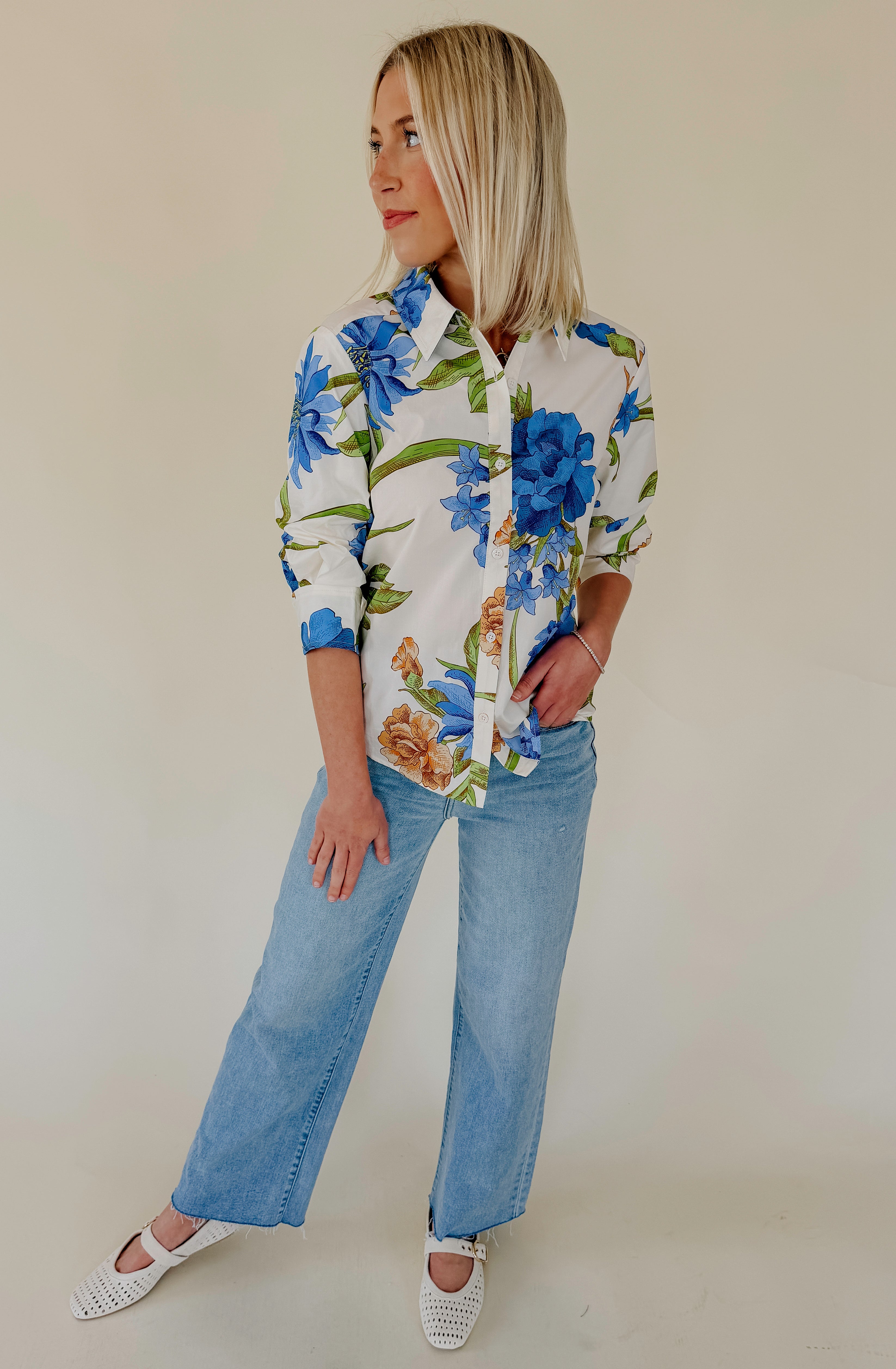 BUSINESS AS USUAL BUTTONED BLOUSE