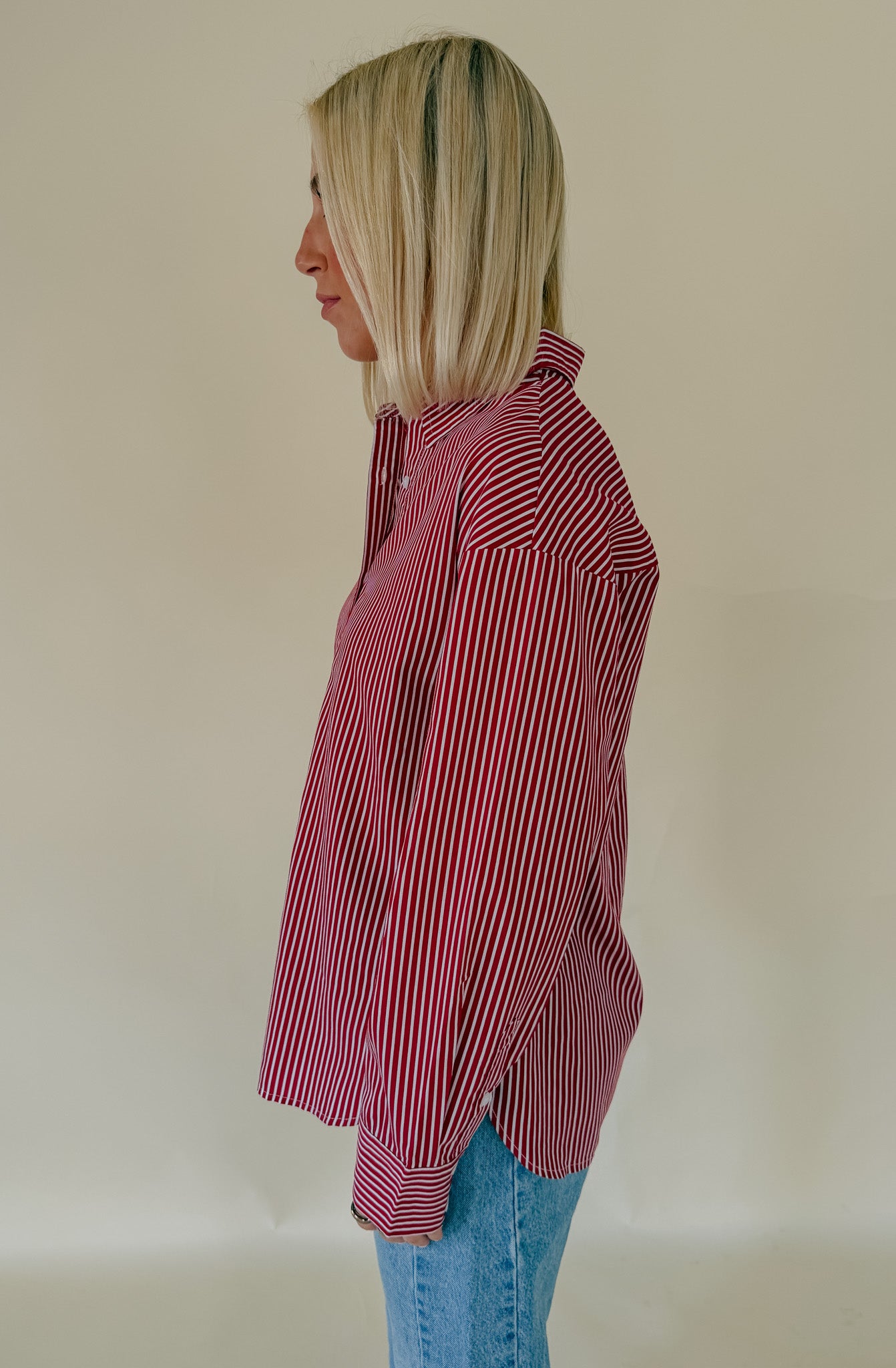 RED YOU RIGHT STRIPED POPLIN BLEND BUTTON UP