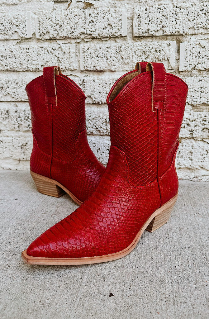 GAMEDAY TEXTURED BOOTS