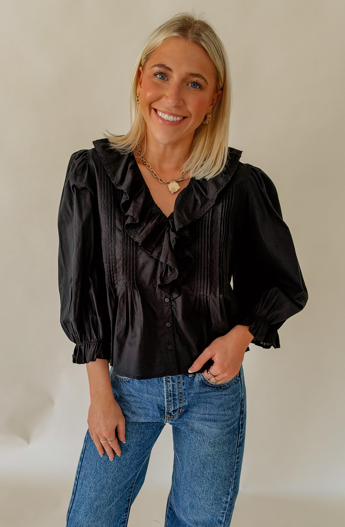 TAKE TIME RUFFLE BLOUSE