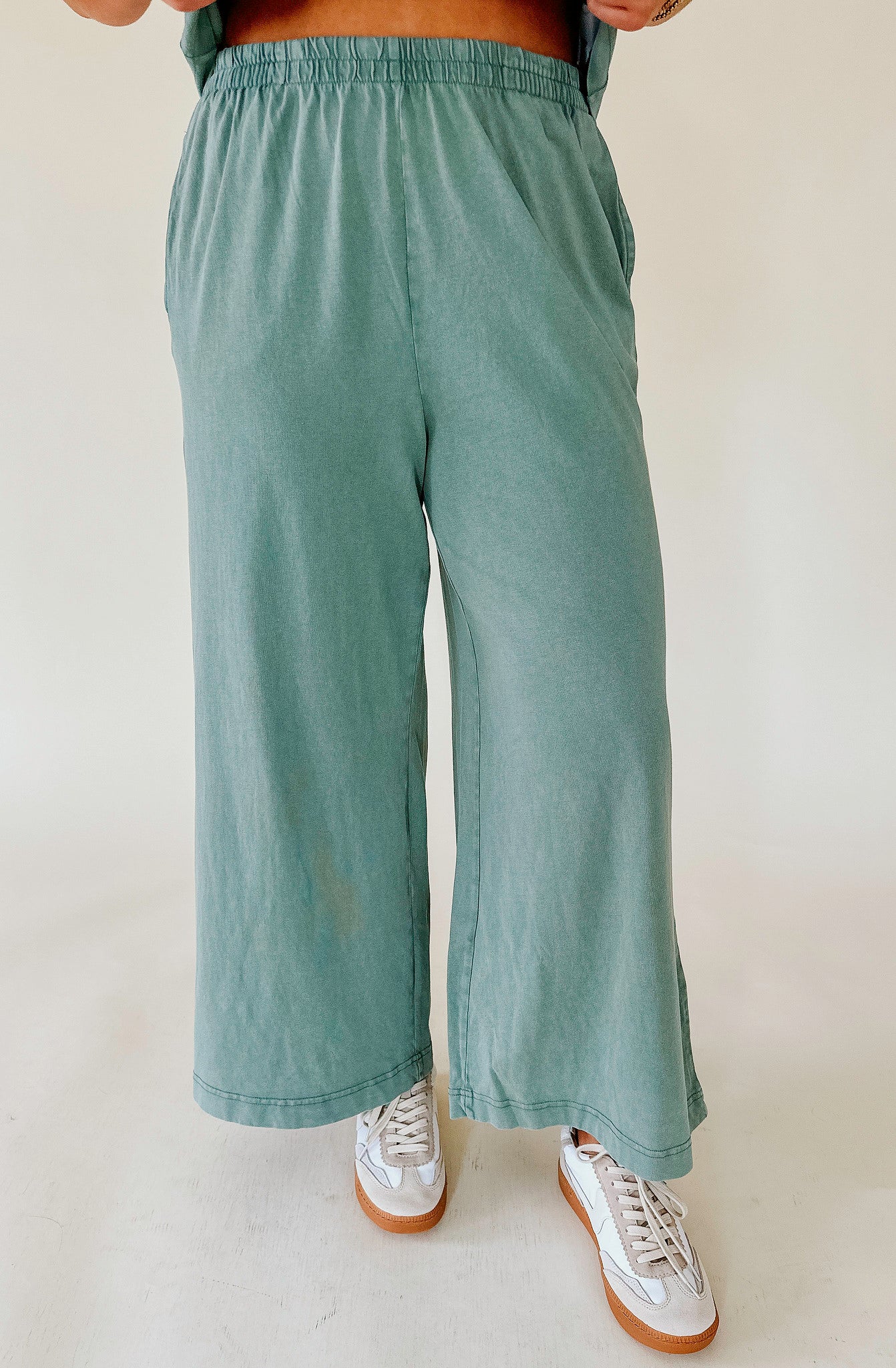 Z SUPPLY SCOUT JERSEY FLARE PANT
