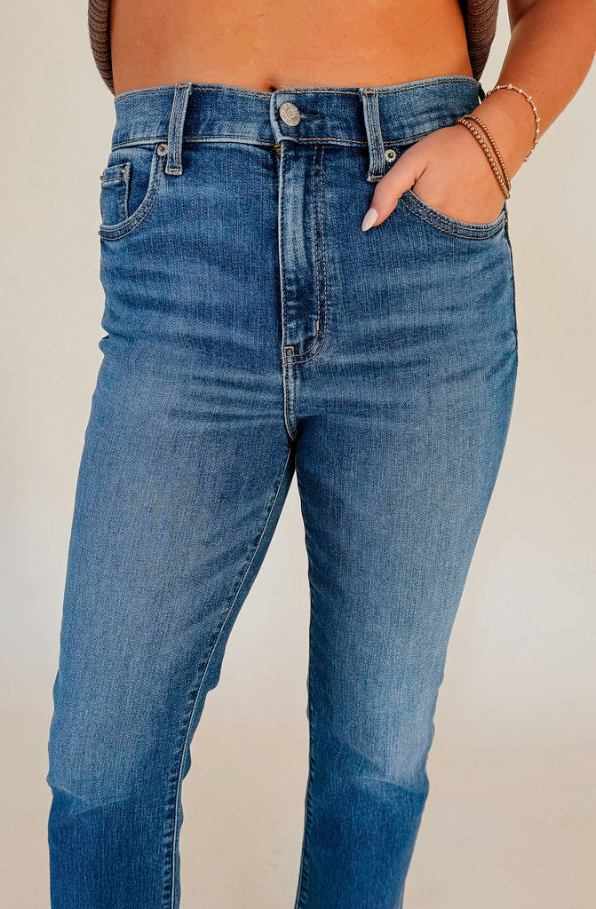 DAZE SHY GIRL CROP FLARE