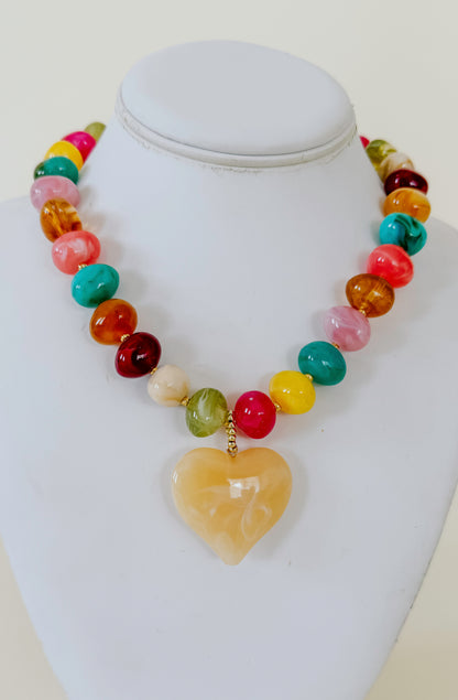 HOLDEN CHUNKY BEADED NECKLACE WITH HEART PENDANT