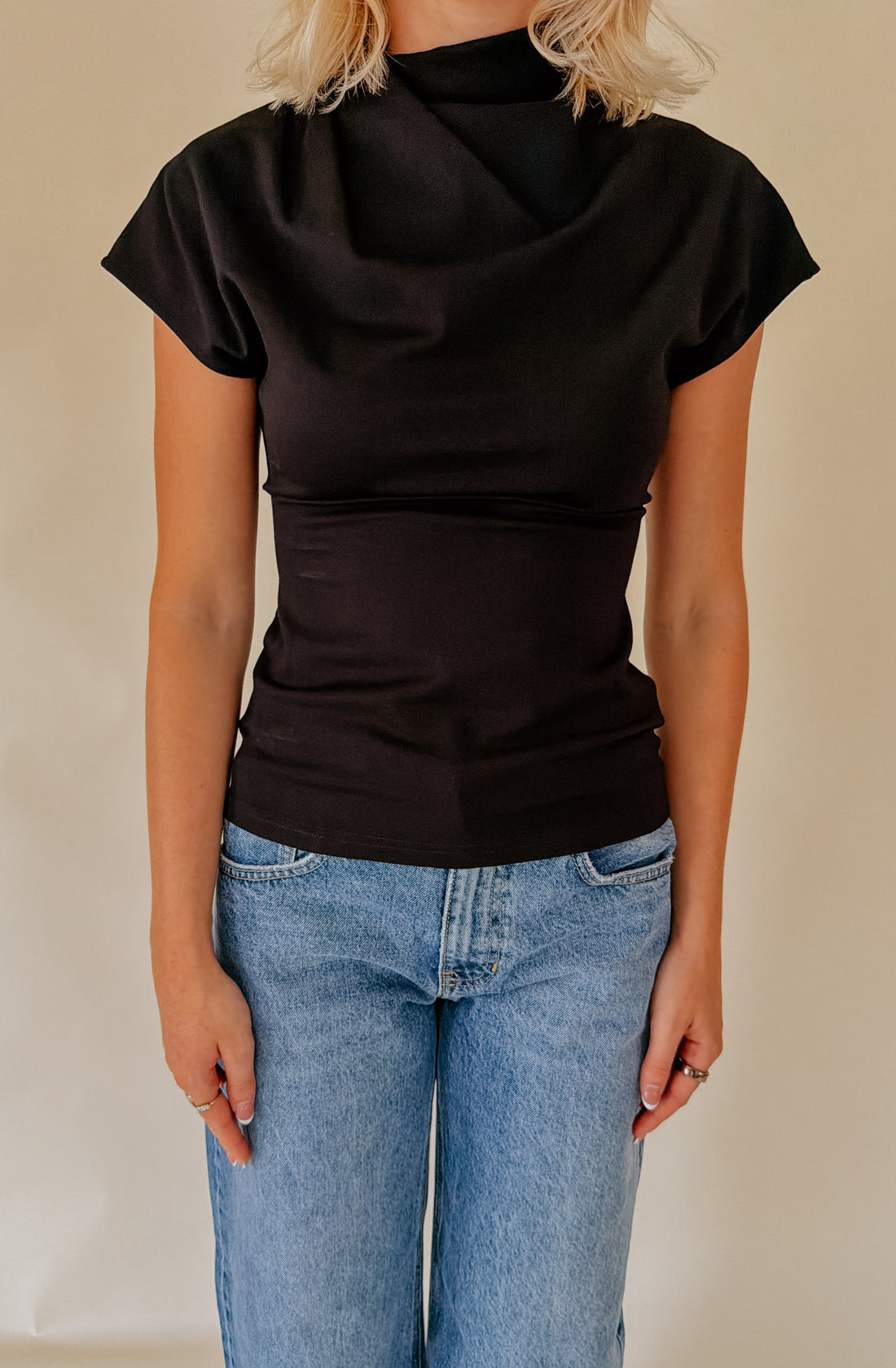 BACK IN BLACK HIGH NECK RUCHED TOP
