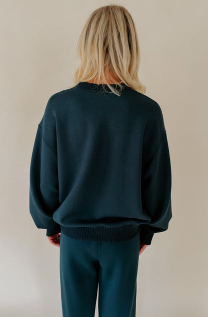 LIGHT AS AIR BASIC CREW NECK PULLOVER