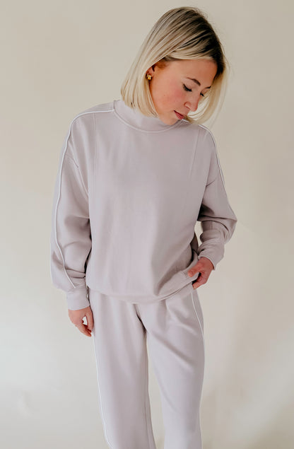 LIGHT AS AIR MODAL SCUBA TOP WITH PIPING