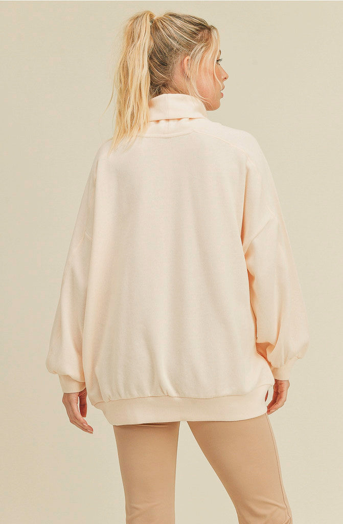 THE RUBY OVERSIZED MOCK TOP WITH POCKETS