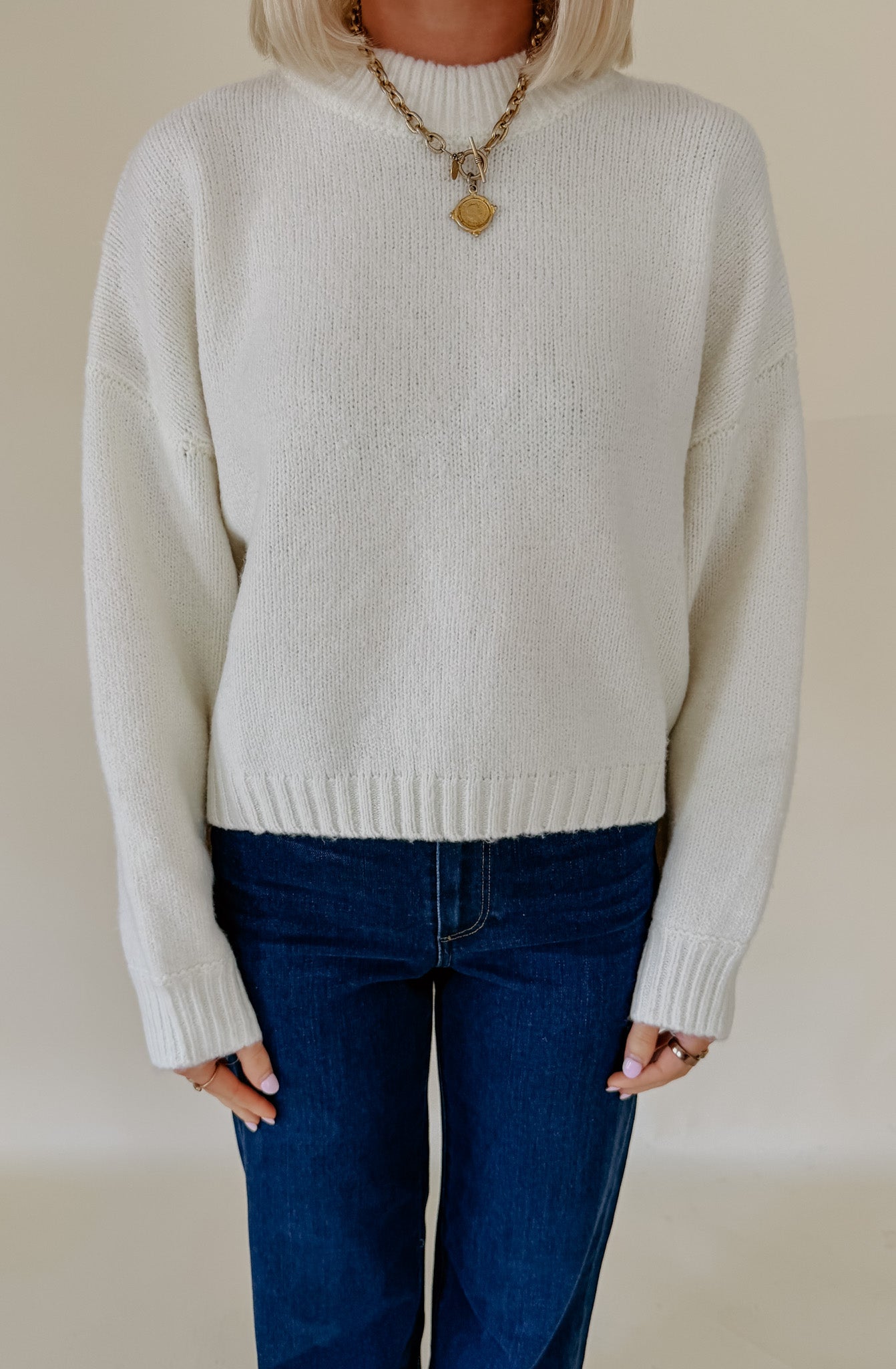 THE DANA CREW NECK SWEATER