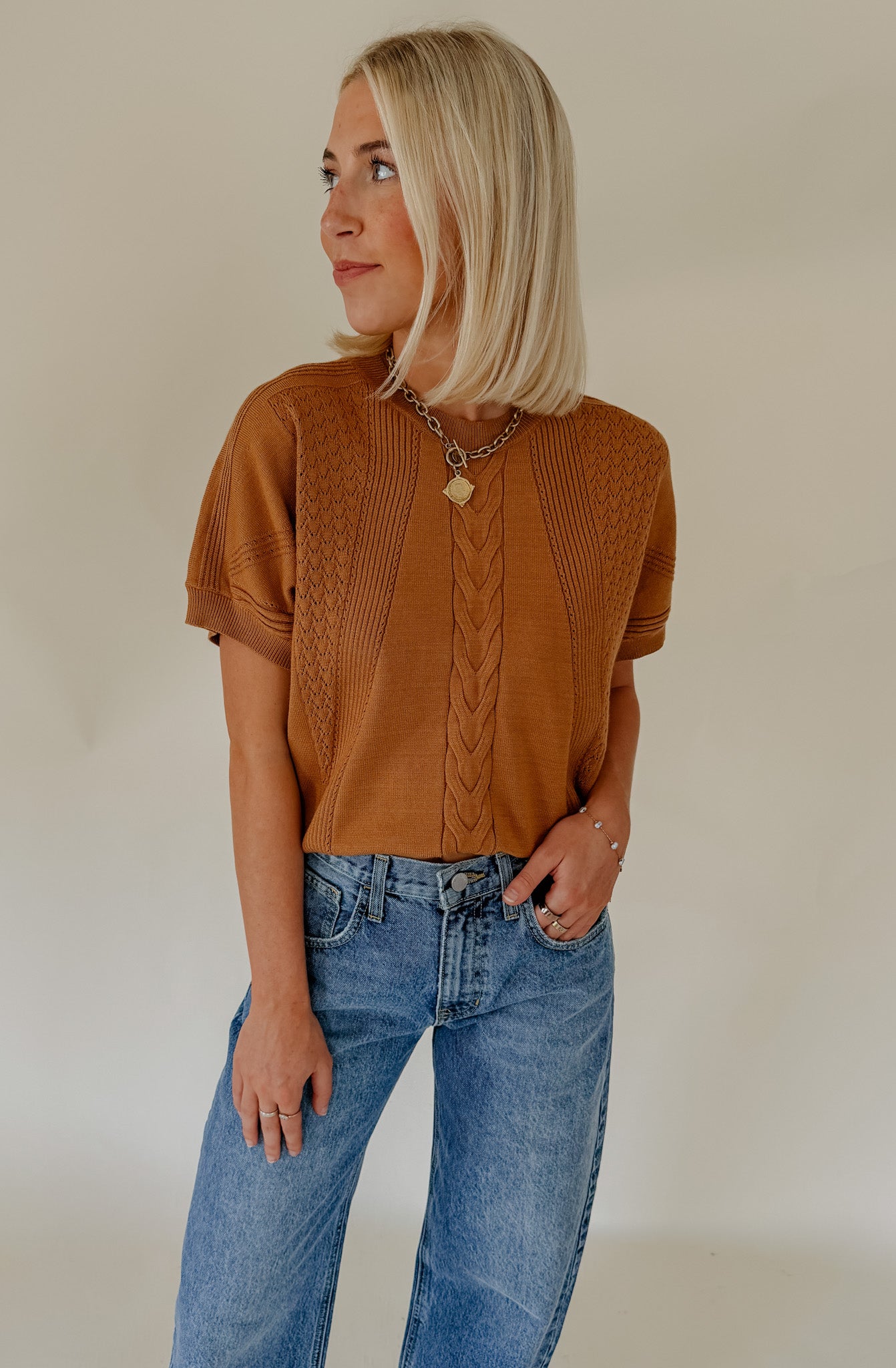 THE REMI LIGHT KNIT SWEATER TEE