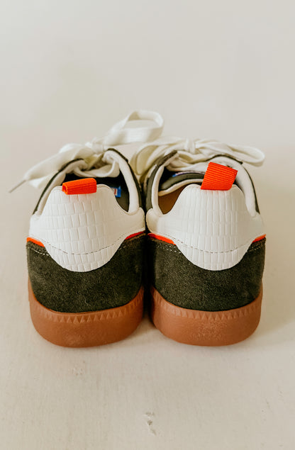 BACK 70 GHOST SNEAKERS